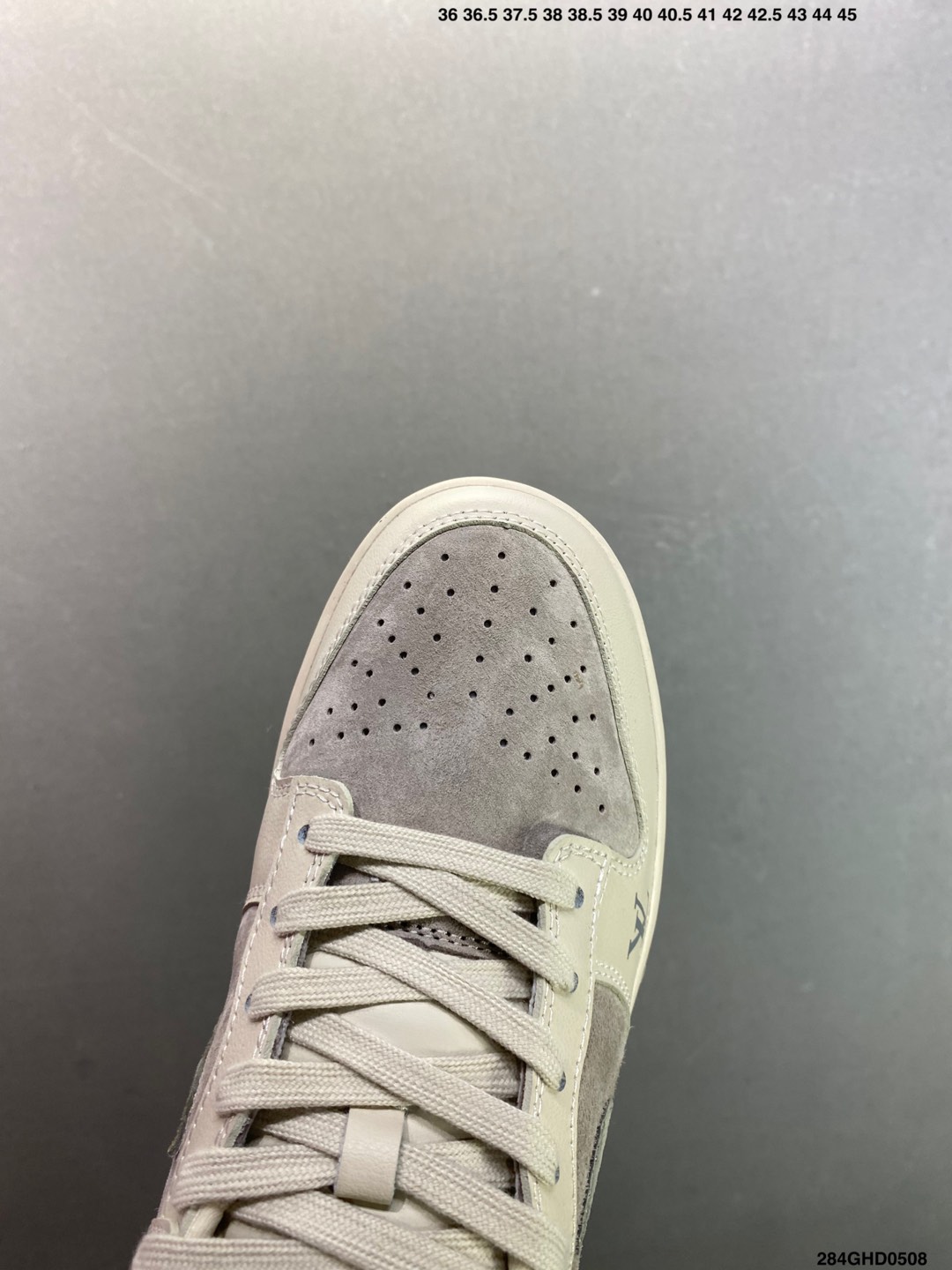 Nike Dunk SB Low Custom Louis Vuitton Edition Skateboarding Shoes 6 i1746642027794 1914 0 4
