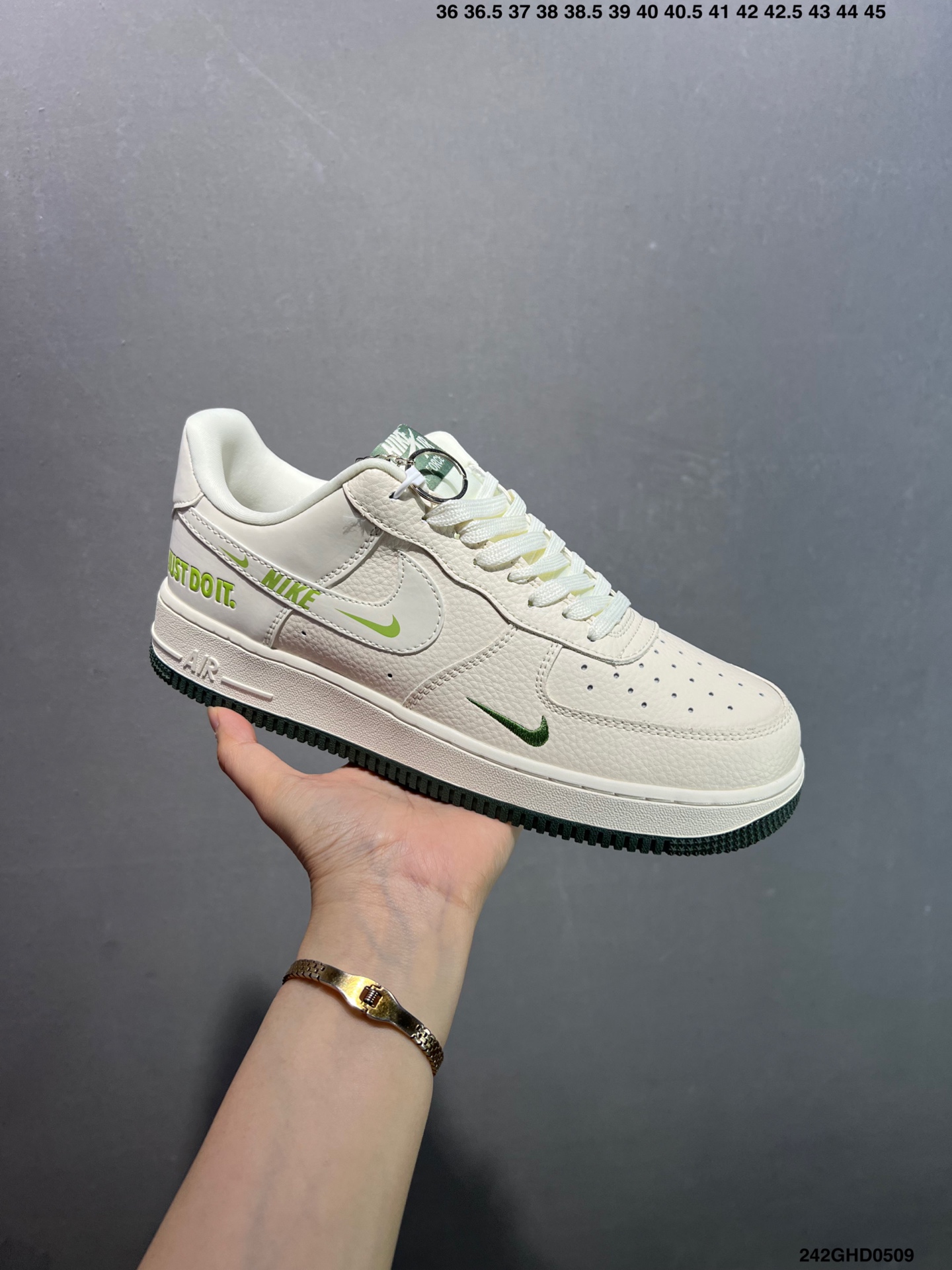 Nike Air Force 1 '07 Low Batman DC Comics Casual Shoes XL2321-111 4 i1746720471204 3224 0 1