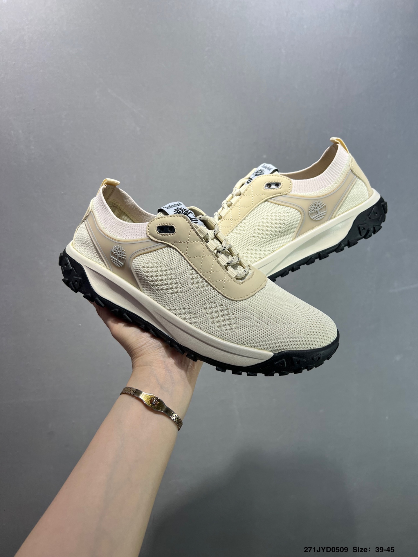 Timberland Classic Outdoor Sneakers: Italian Leather, Comfort Fit, Stylish Design 9 i1746722500334 8078 0 7