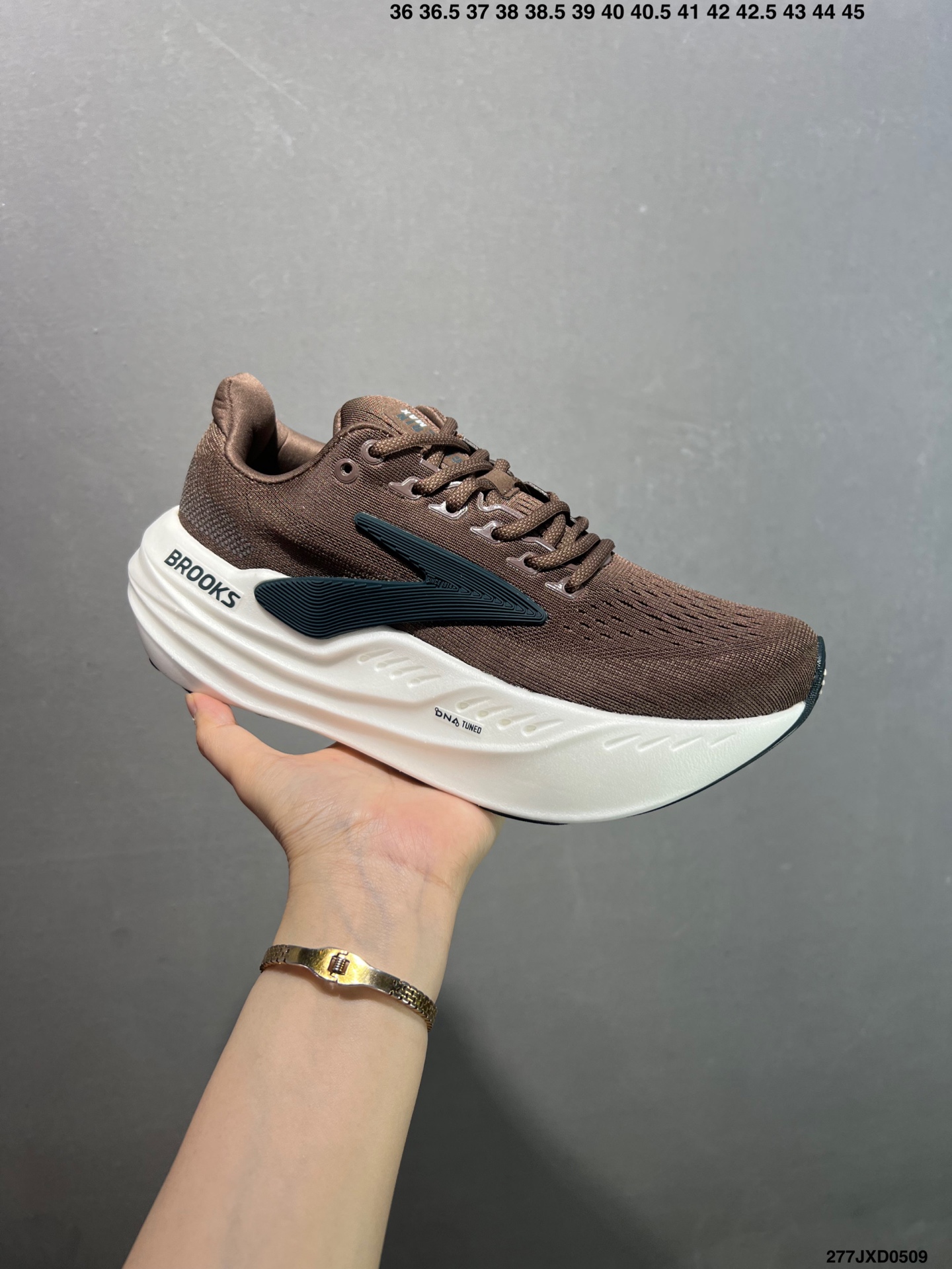 Brooks Glycerin Max Low-Top Running Shoes - Comfort, Style, and Durability 3 i1746723177845 4090 0 1