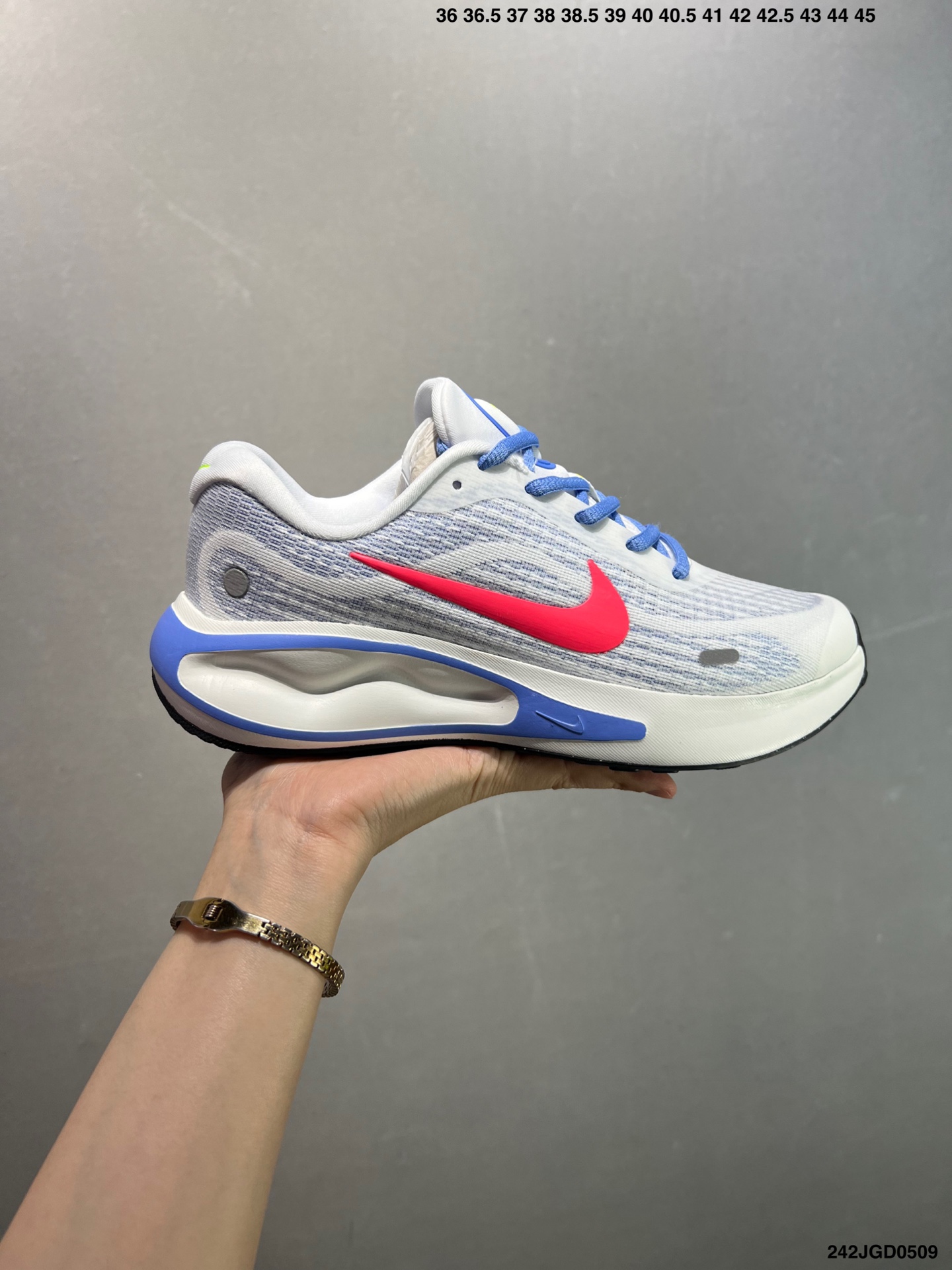 Nike Journey Run Running Shoes - Breathable, Cushioned Support for Your Run 2 i1746723259516 7066 0 0