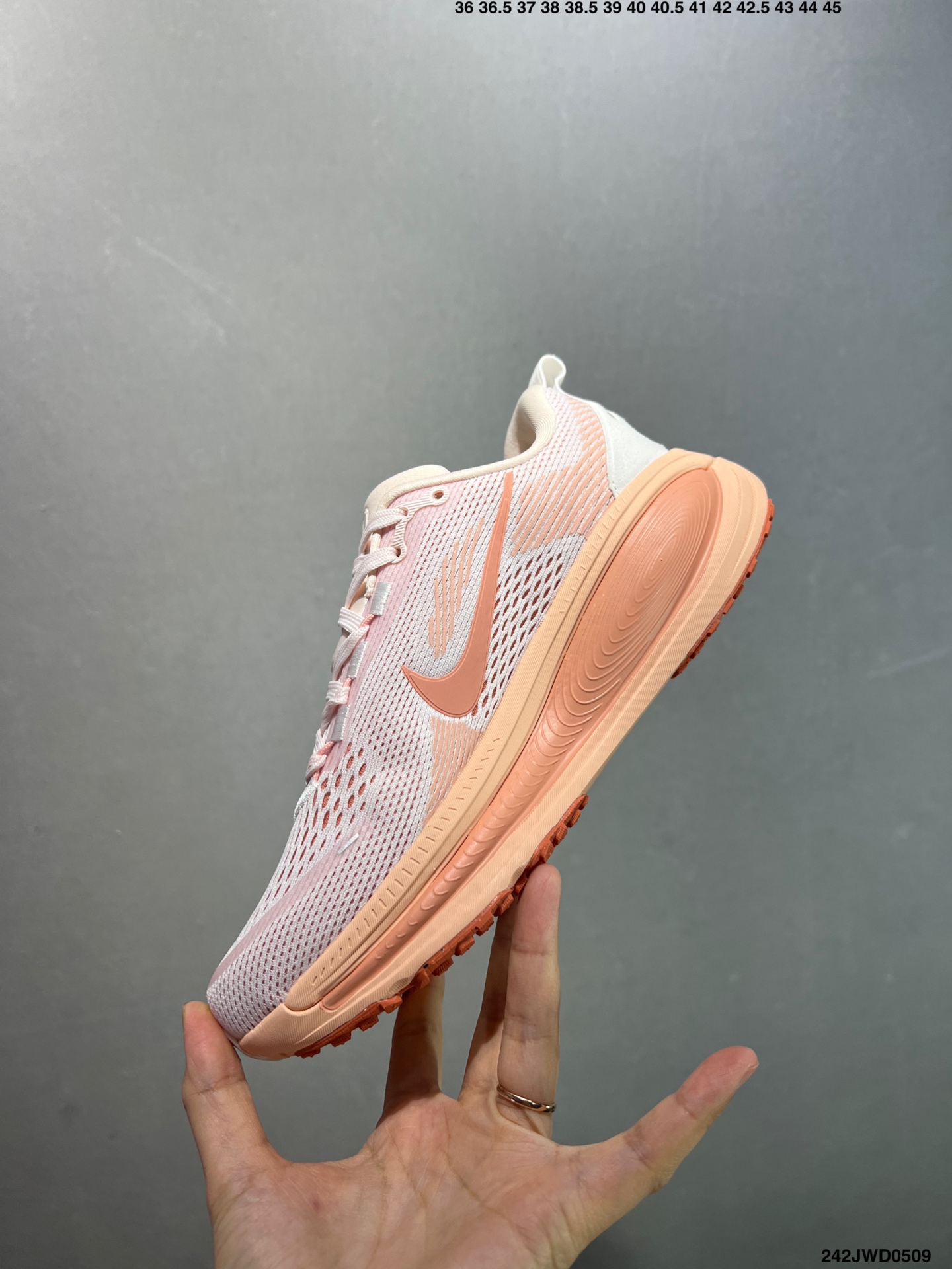 Nike Air Zoom Vomero 18 Women's Running Shoes - Lightweight Comfort 4 i1746723309399 4437 0 2