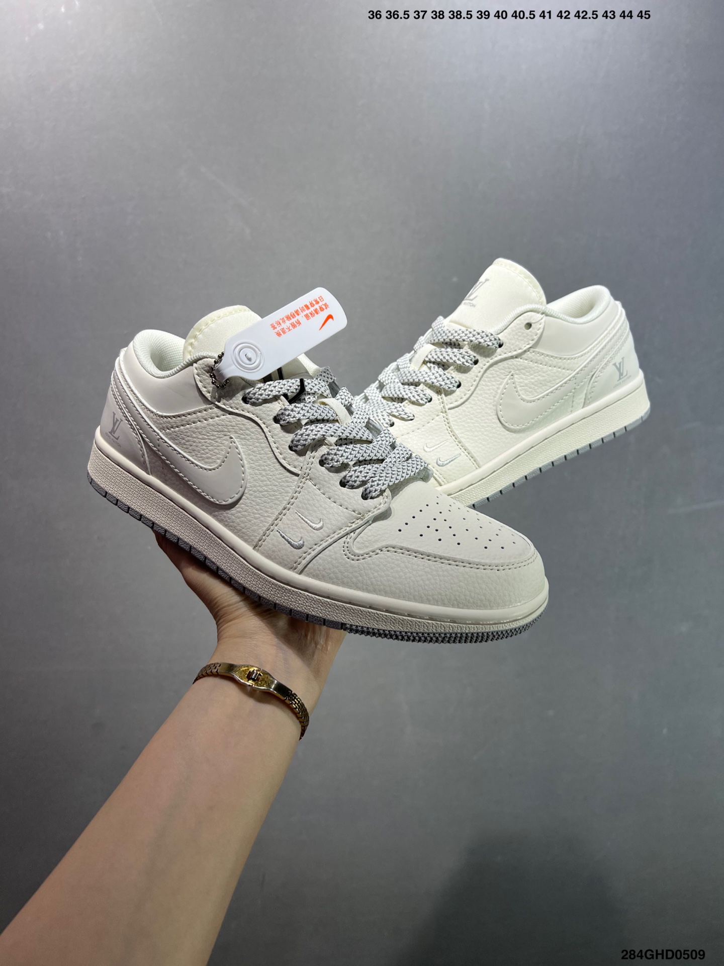 Air Jordan 1 Low Louis Vuitton Collab Custom Basketball Sneakers 9 i1746723548345 8280 0 7