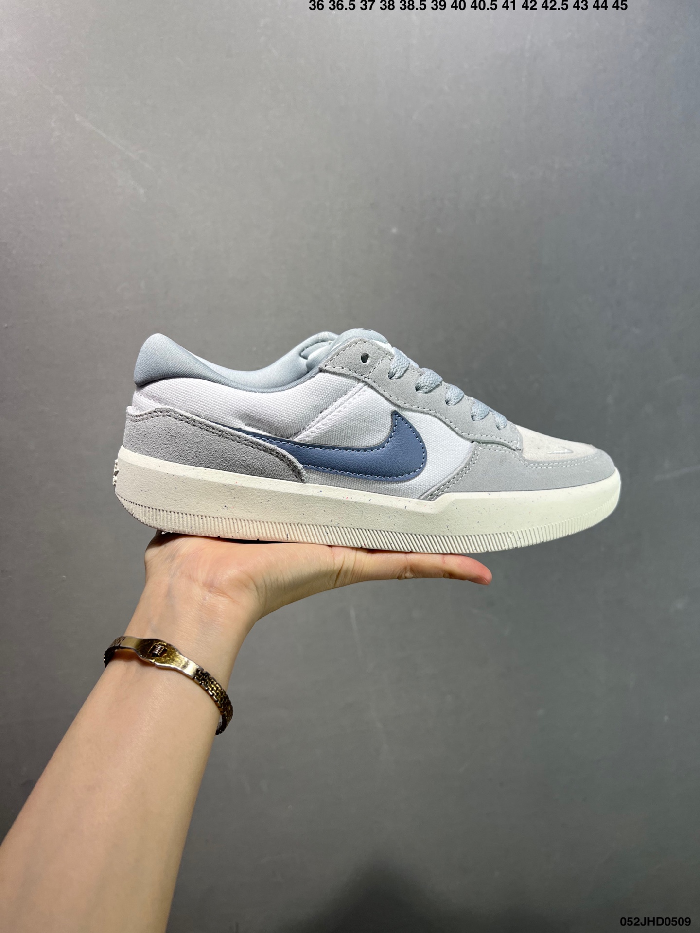 Nike SB Force 58: Durable Skate Shoes with Classic Basketball Style 2 i1746723880477 6378 0 0