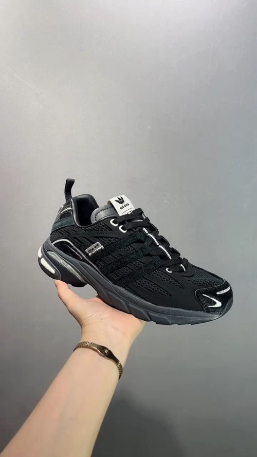 SFTM x Adidas Originals Adistar Cushion Retro Low Top Sneakers ID5748