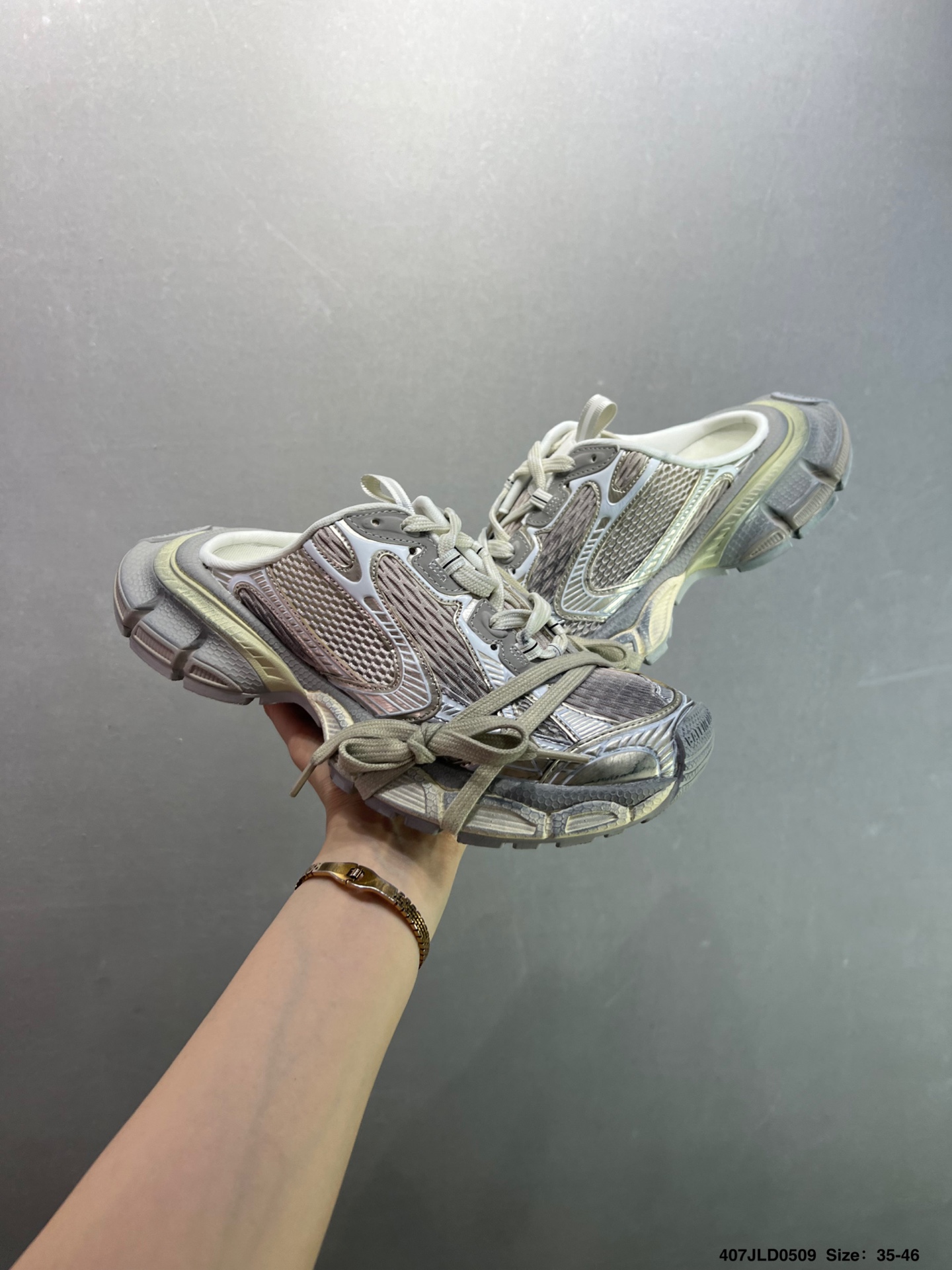 Balenciaga 3XL Mule Trainer Sneakers - Retro Style, Comfortable and Stylish 3 i1746804573841 2451 0 7
