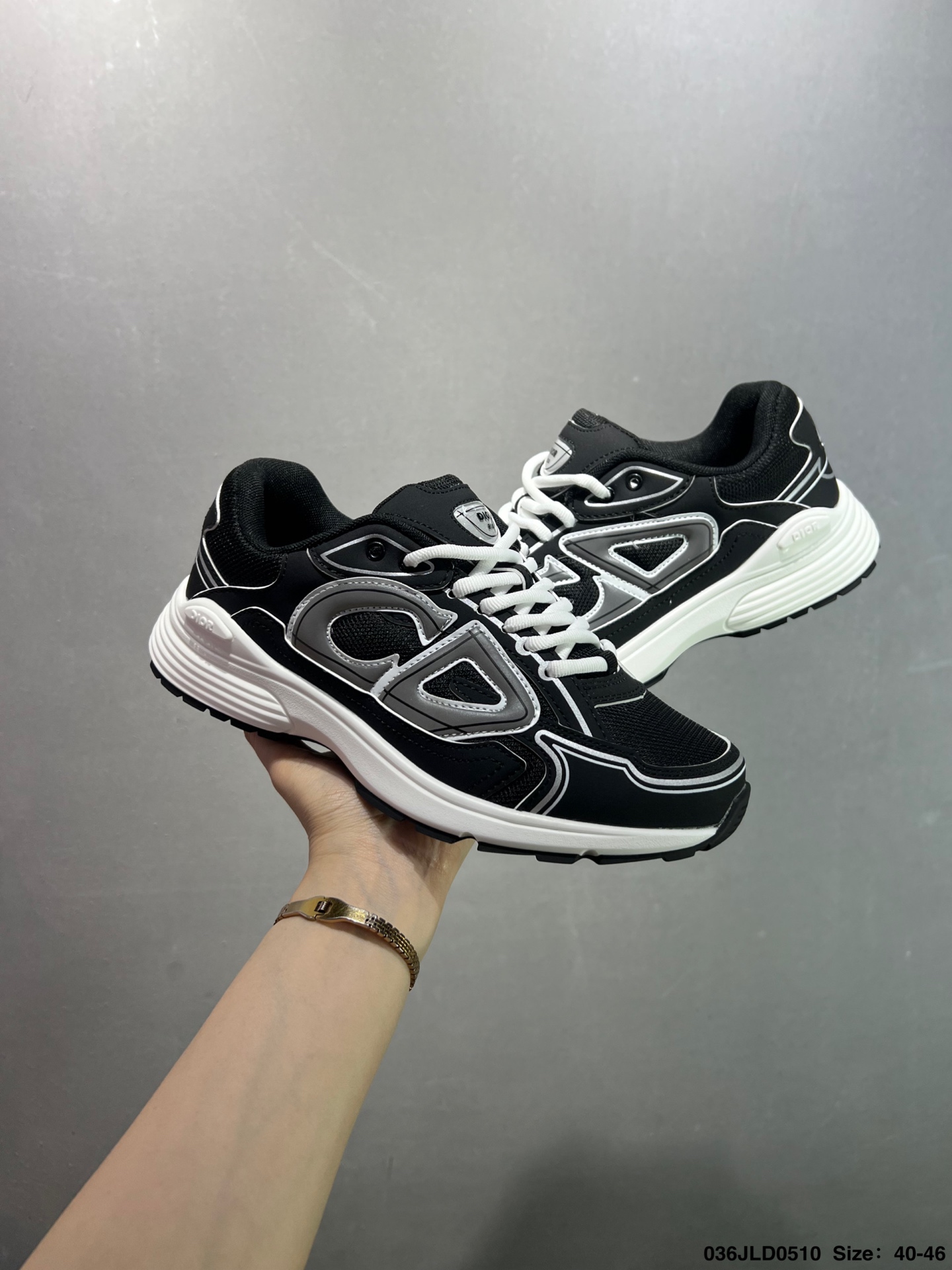 Dior B30 Low-Top Sneakers in Gray Mesh and Technical Fabric, Iconic CD30 Logo 8 i1746810550446 5129 0 7