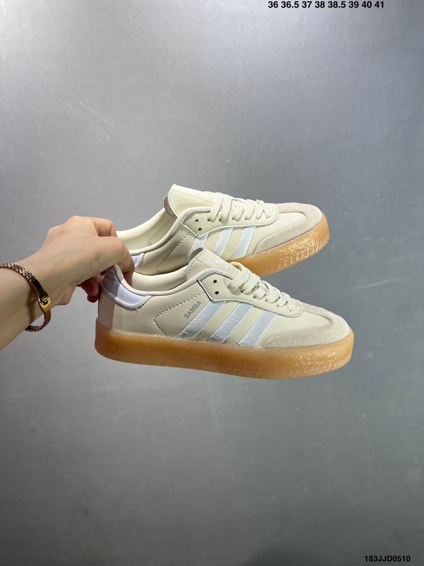 Adidas Originals Sambae W: Versatile Retro Sneakers for Everyday Style 10 i1746810937484 6108 0 8