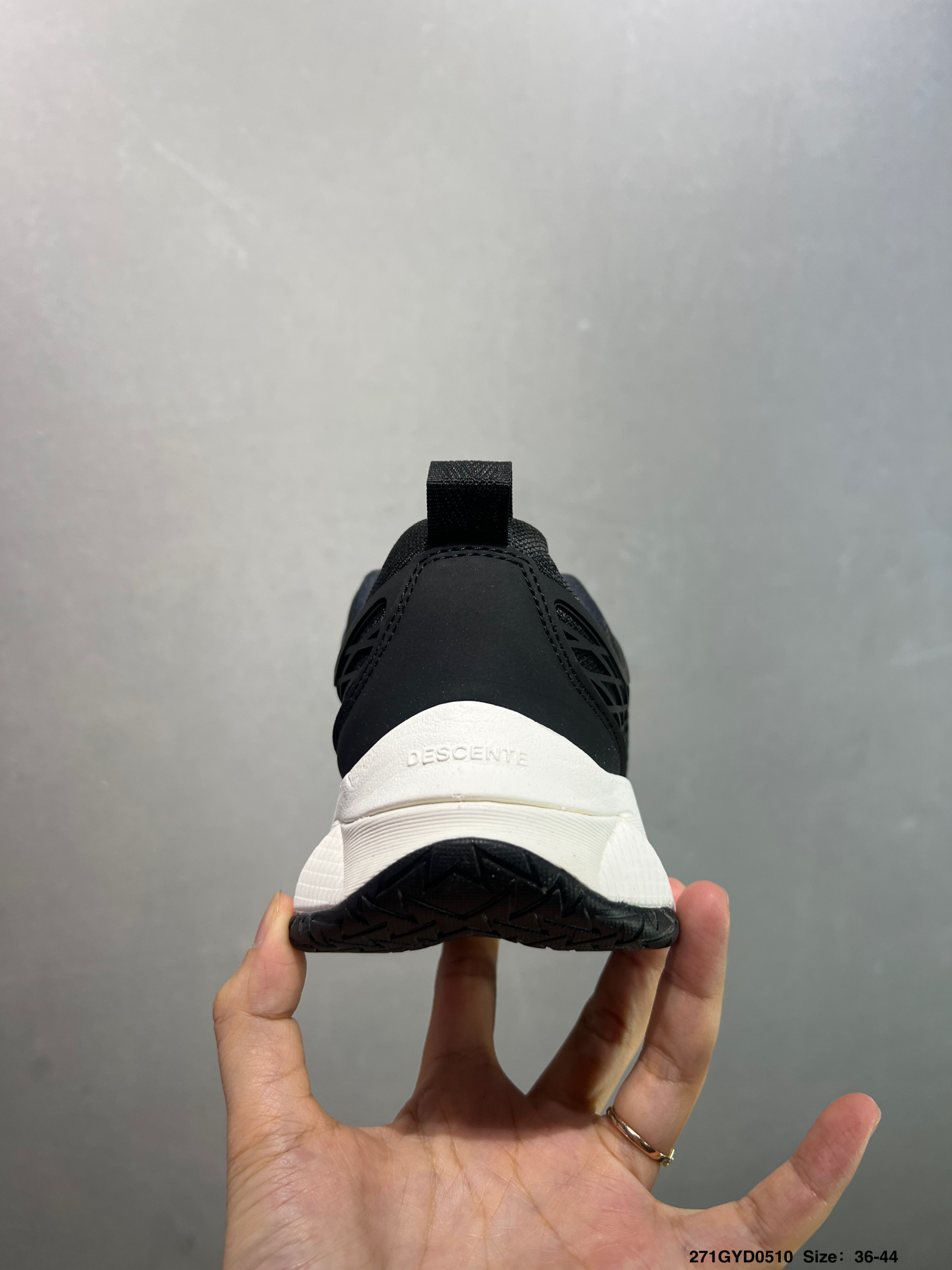 Descente Running BOA Low-Top Sneakers - Comfortable, Breathable, and Durable 5 i1746811182450 8551 0 3