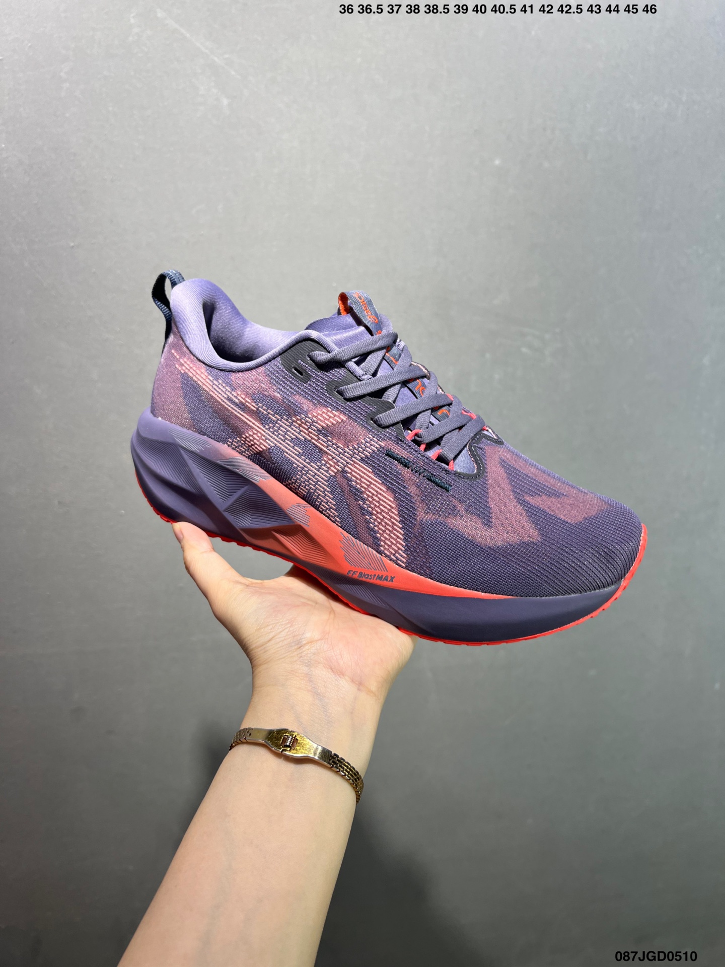 Asics NOVABLAST 5 LE Lightweight Cushioning Running Shoes - Style 1012B765-700 3 i1746812226358 8461 0 1