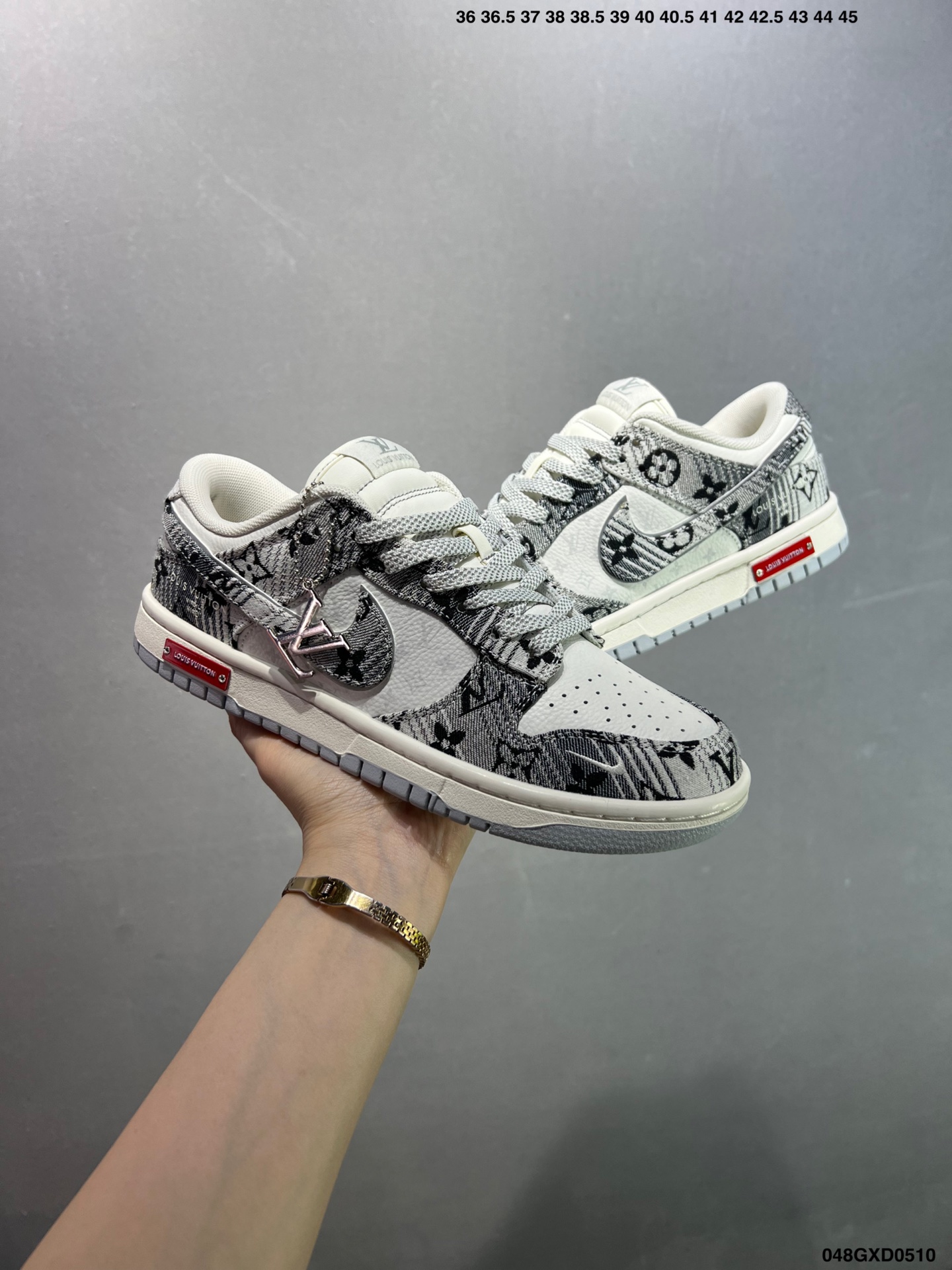 Louis Vuitton Dunk Low Custom Sneakers - Stylish and Comfortable SC9207-402 9 i1746812540884 3108 0 7