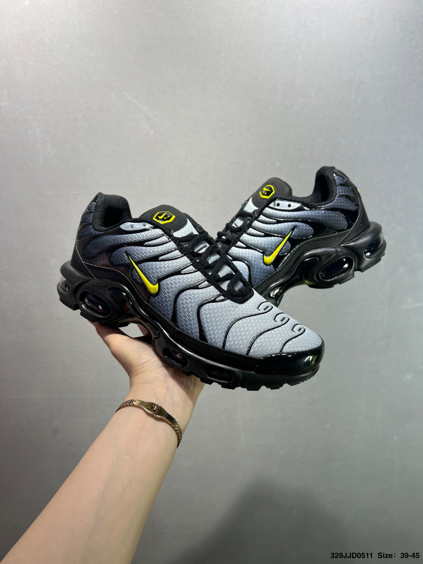 Nike Air Max Plus: Stylish, Breathable, and Comfortable Casual Sneakers 2 i1746890922149 5959 0 7