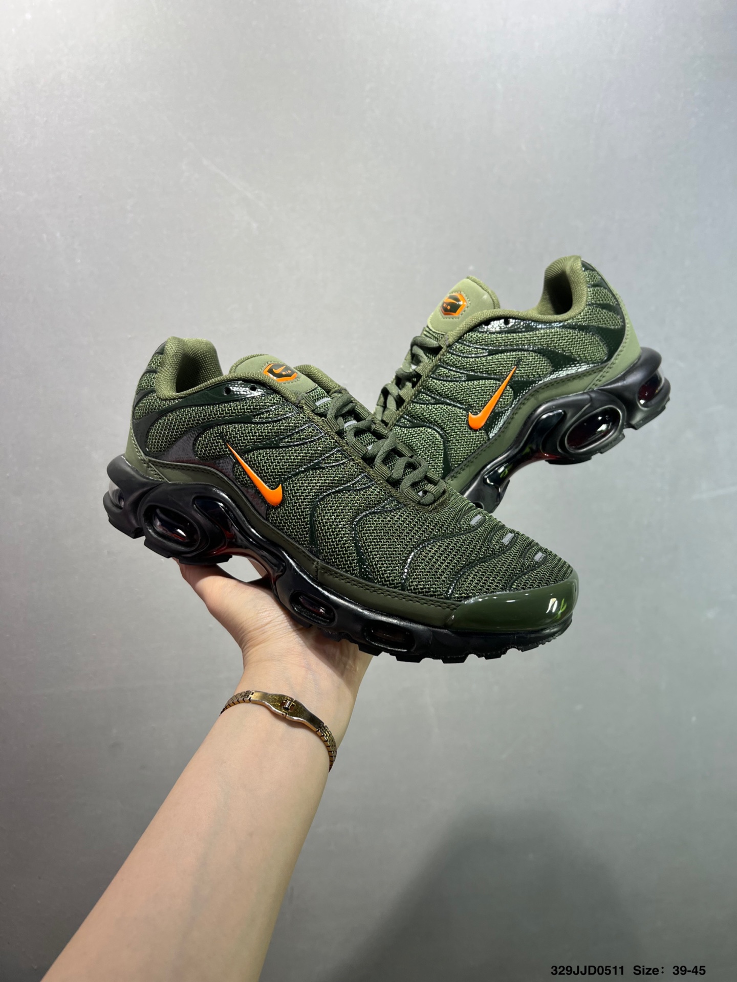 Nike Air Max Plus: Stylish, Breathable, and Comfortable Casual Sneakers 7 i1746891063967 6428 0 7