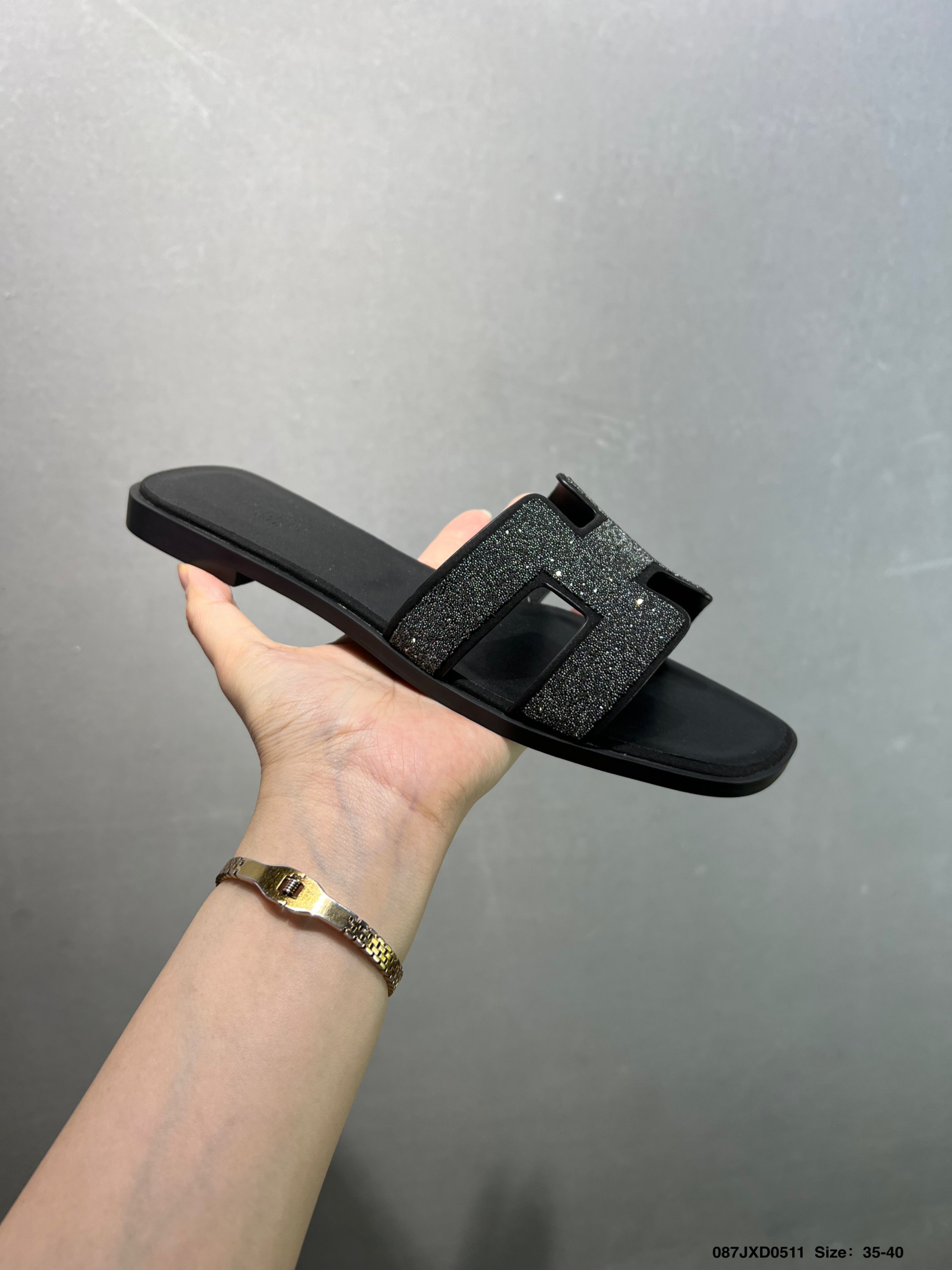 Hermès Oran Sandal: Classic H-Strap Slip-On with Glitter Detail