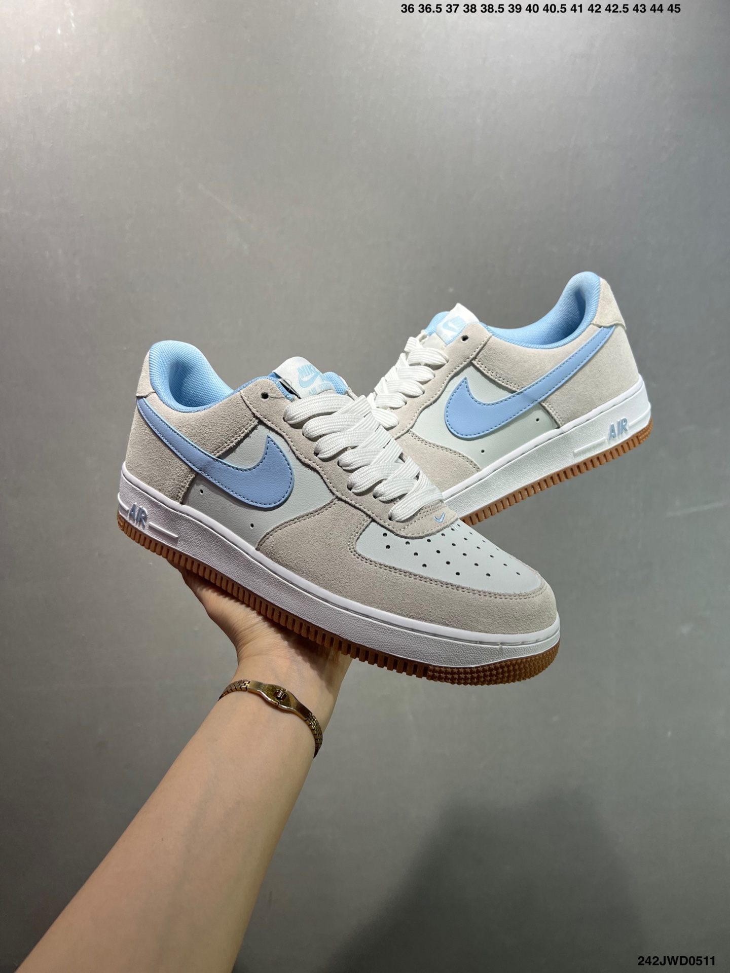 Nike Air Force 1 Low '07 Custom Sneakers - Supreme Collaboration 6 i1746896134540 5697 0 7