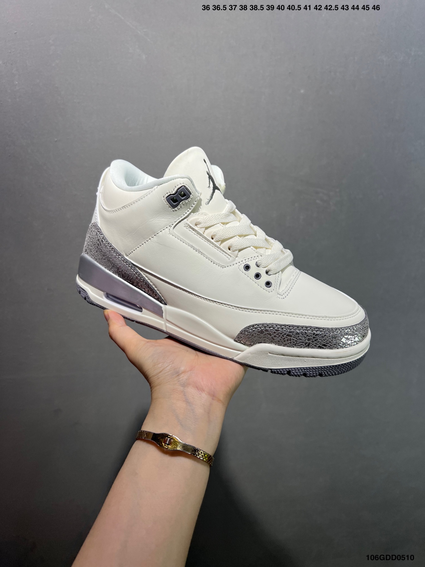 Air Jordan 3 Retro: Classic Style, Modern Comfort - White/Grey Basketball Shoes 3 i1746897029475 2505 0 1