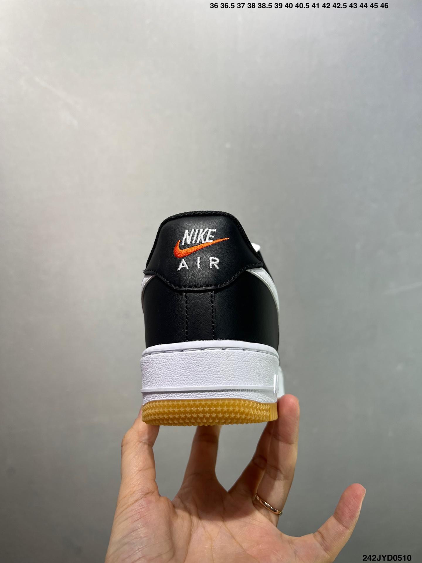 Nike Air Force 1 Low '07 Black/White Casual Sneakers 5 i1746897433284 975 0 3