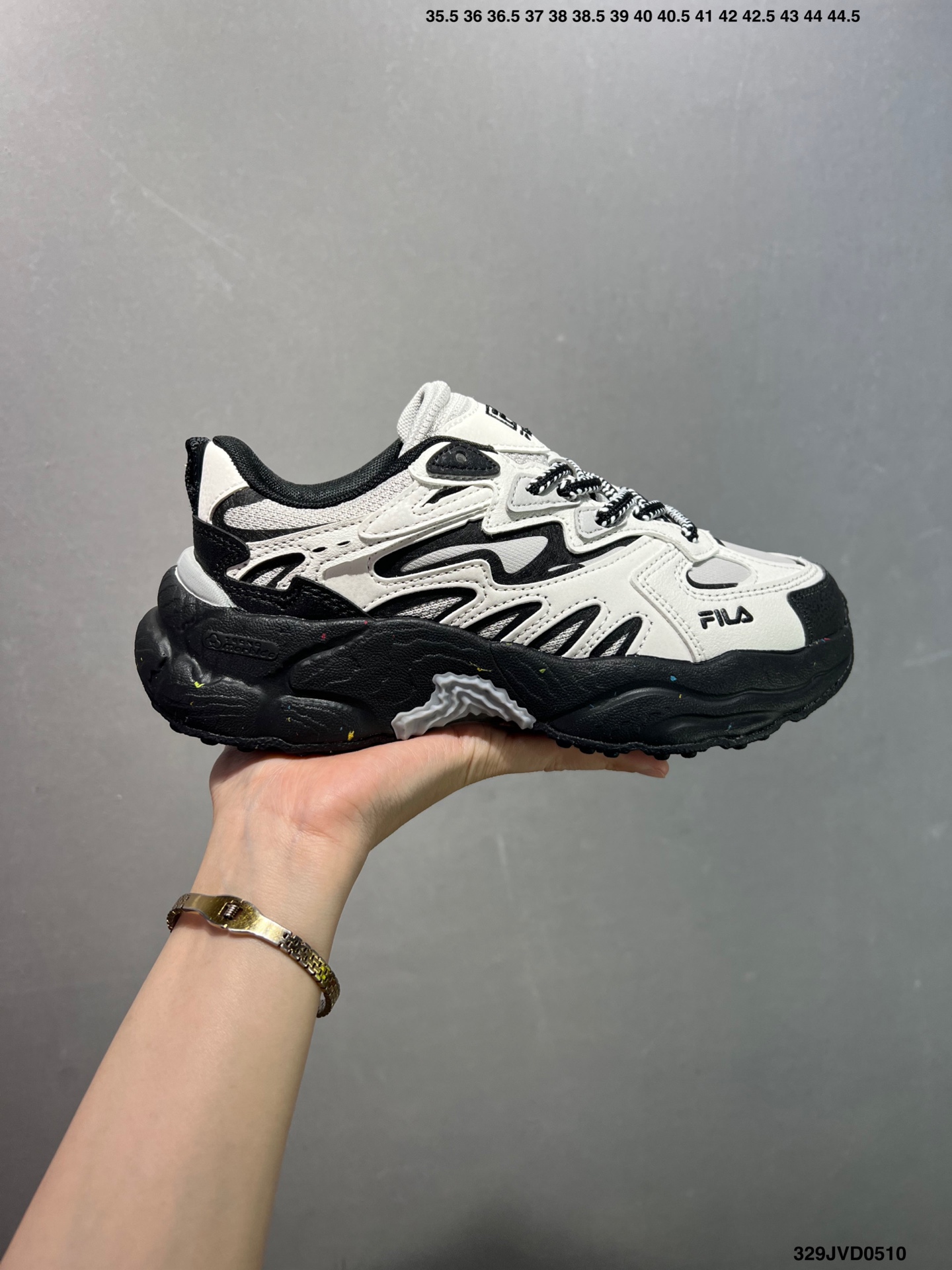 FILA PEASE Chunky Sneakers - Comfortable, Stylish, and Durable 2 i1746898009462 4906 0 0