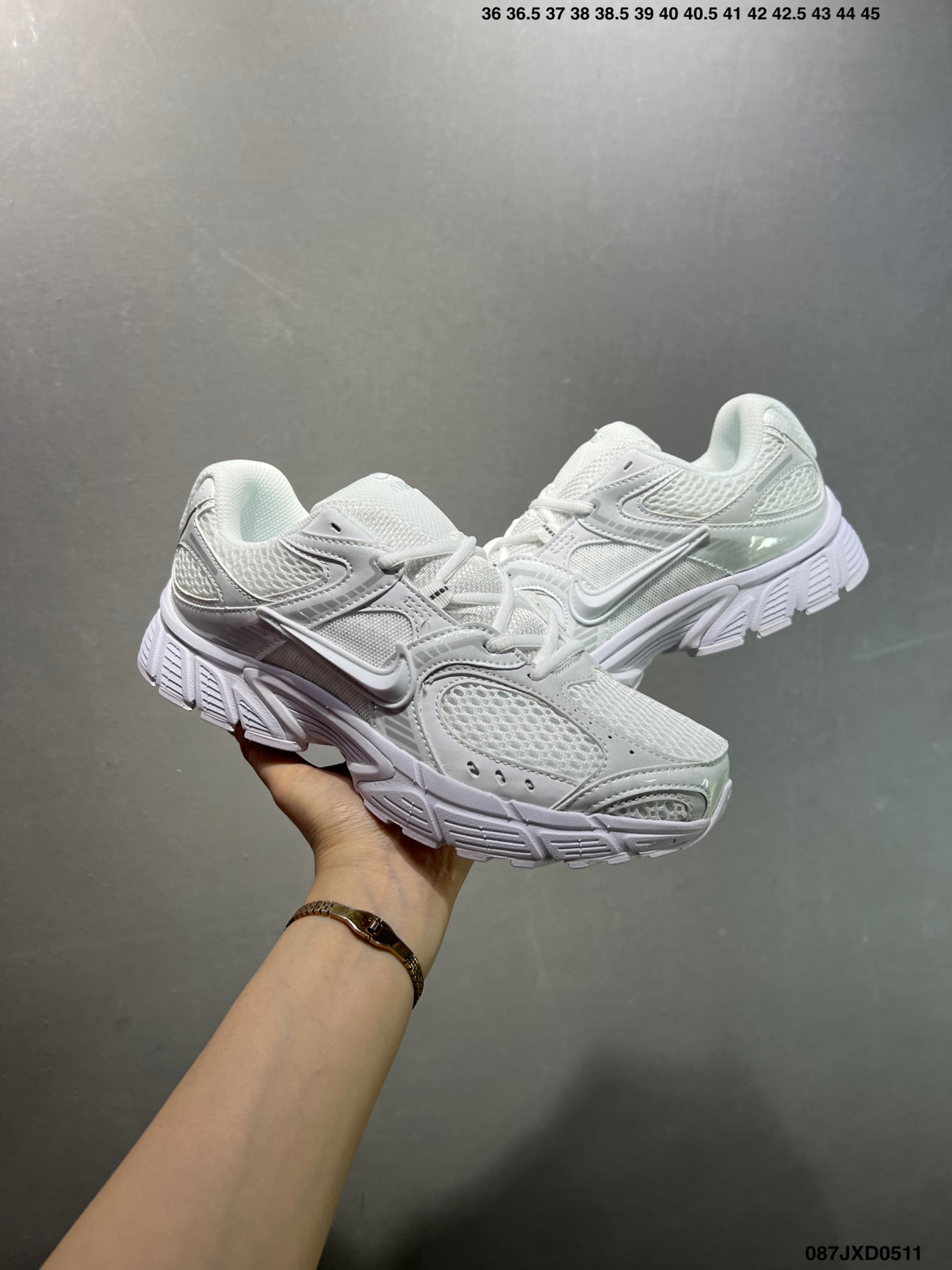 NK V5 RNR Athletic Shoes White Retro Y3K Style Lightweight Running Shoes 9 i1746898407400 8231 0 7