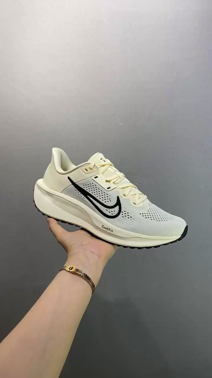 Nike Quest 6 Running Shoes - Breathable Mesh, Comfortable, and Stylish Design