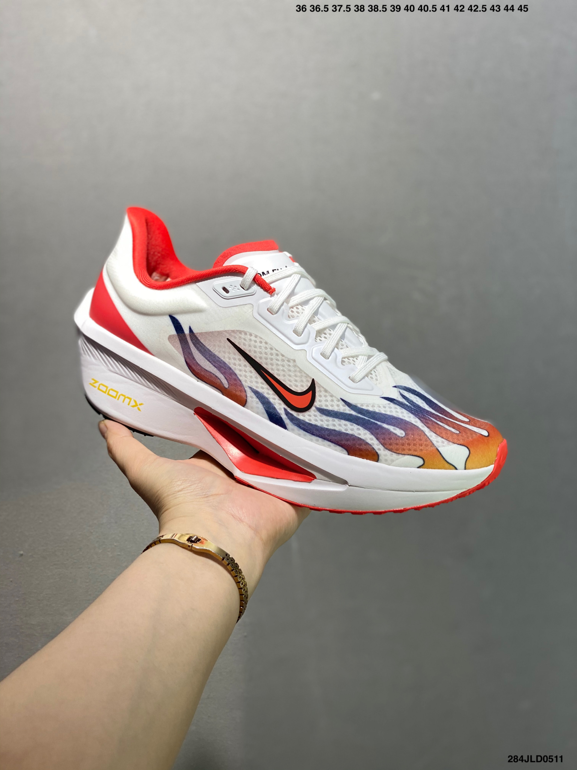 Nike ZoomX Invincible Run Flyknit 6 White/Red Lightweight Running Shoes 3 i1746900251244 2676 0 1