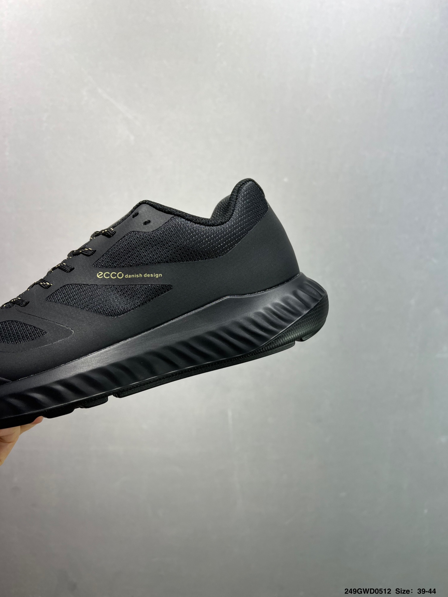 Ecco Lightweight Black Leather Sneakers - Zero Gravity Comfort, Sizes 39-44 3 i1746979575339 5482 0 5