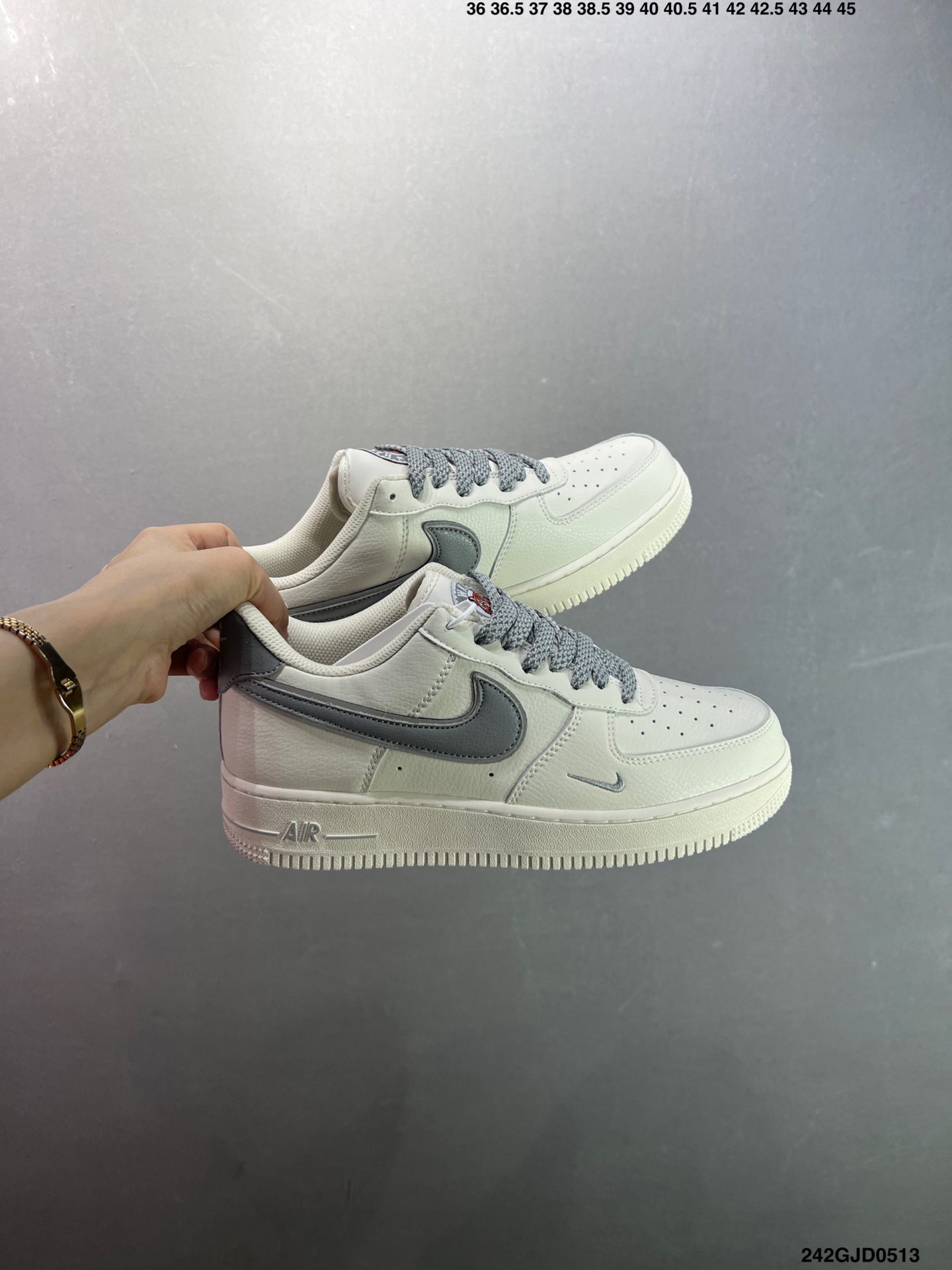 Nike Air Force 1 Low '07: Iconic Style, Supreme Comfort - Shop Now! 10 i1747070350769 791 0 8