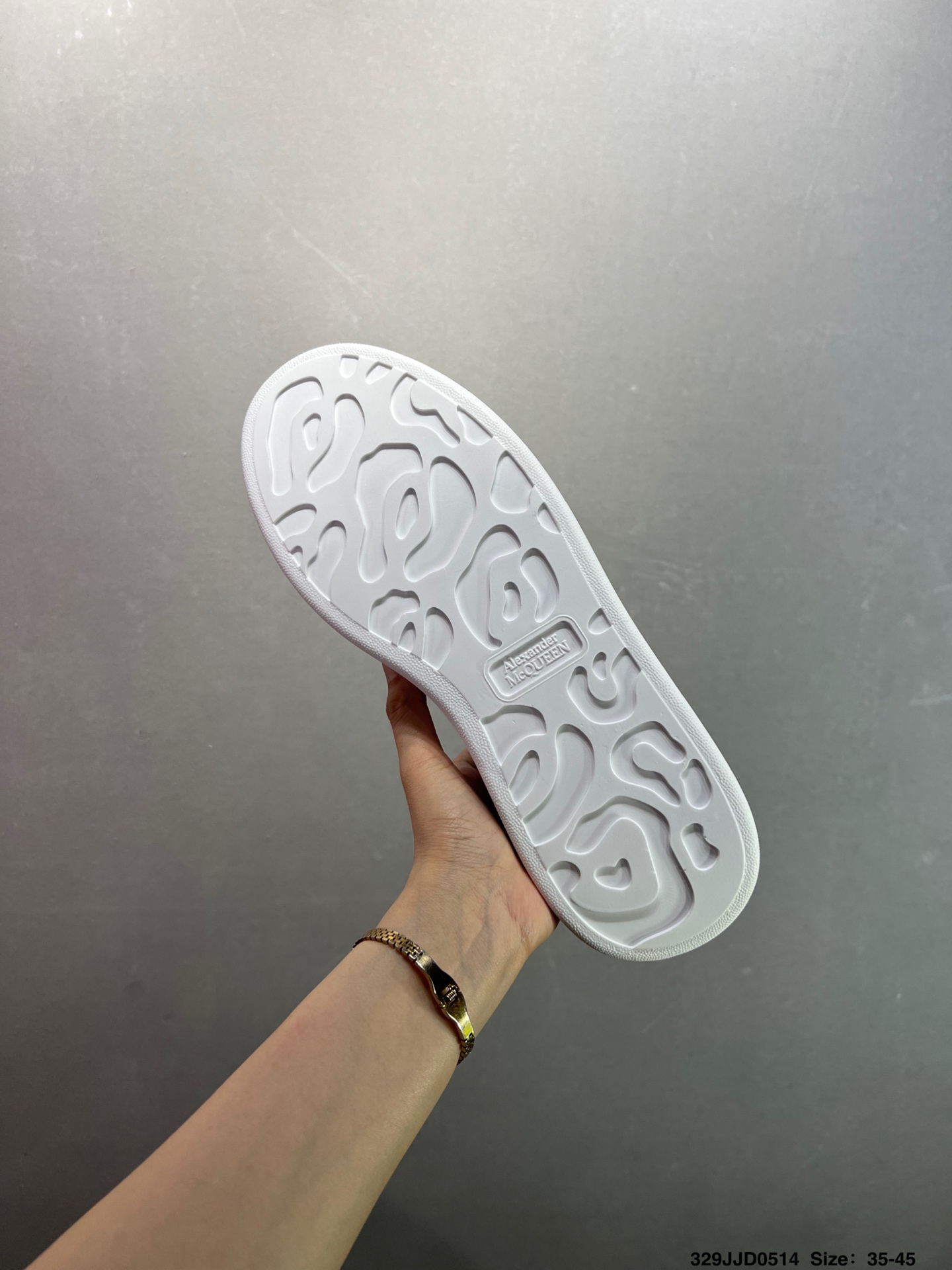 Alexander McQueen Oversized White Leather Sneakers with Blue Heel Tab 8 i1747147616996 7959 0 6