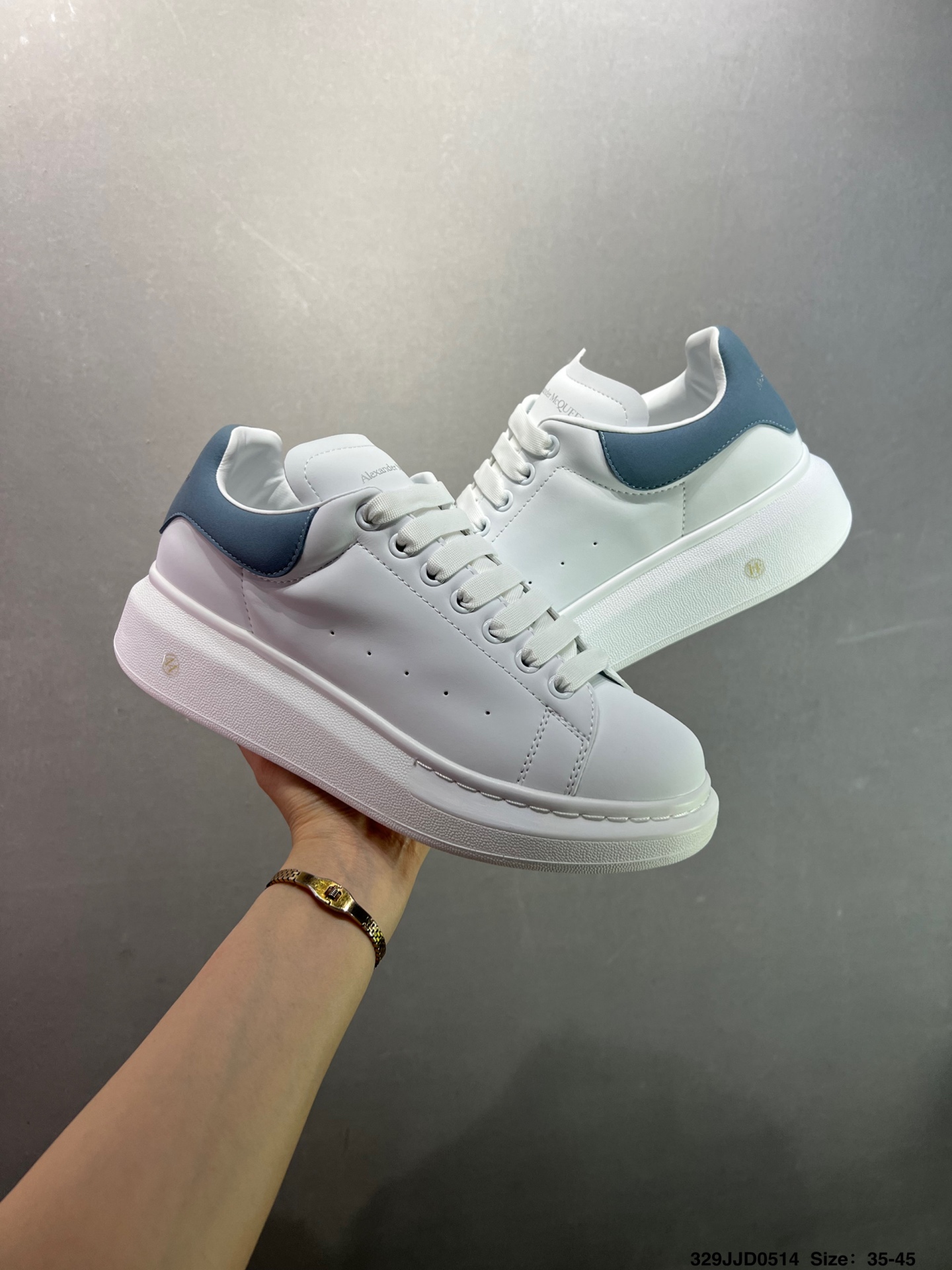 Alexander McQueen Oversized Sole Leather Sneakers - White/Navy 3 i1747147653234 1491 0 7