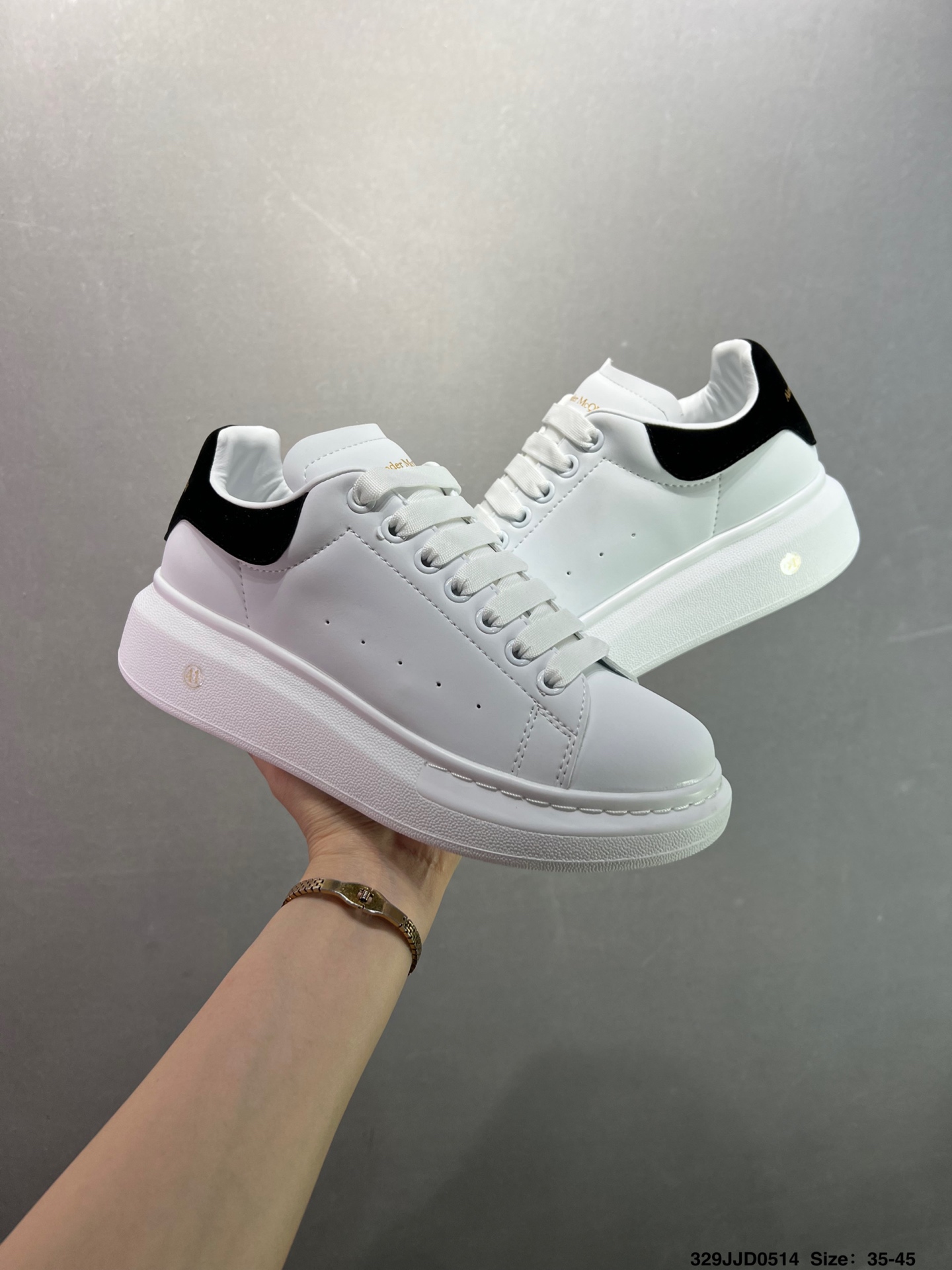 Alexander McQueen Oversized Sole Leather Sneakers - White/Navy 4 i1747147677242 1045 0 7