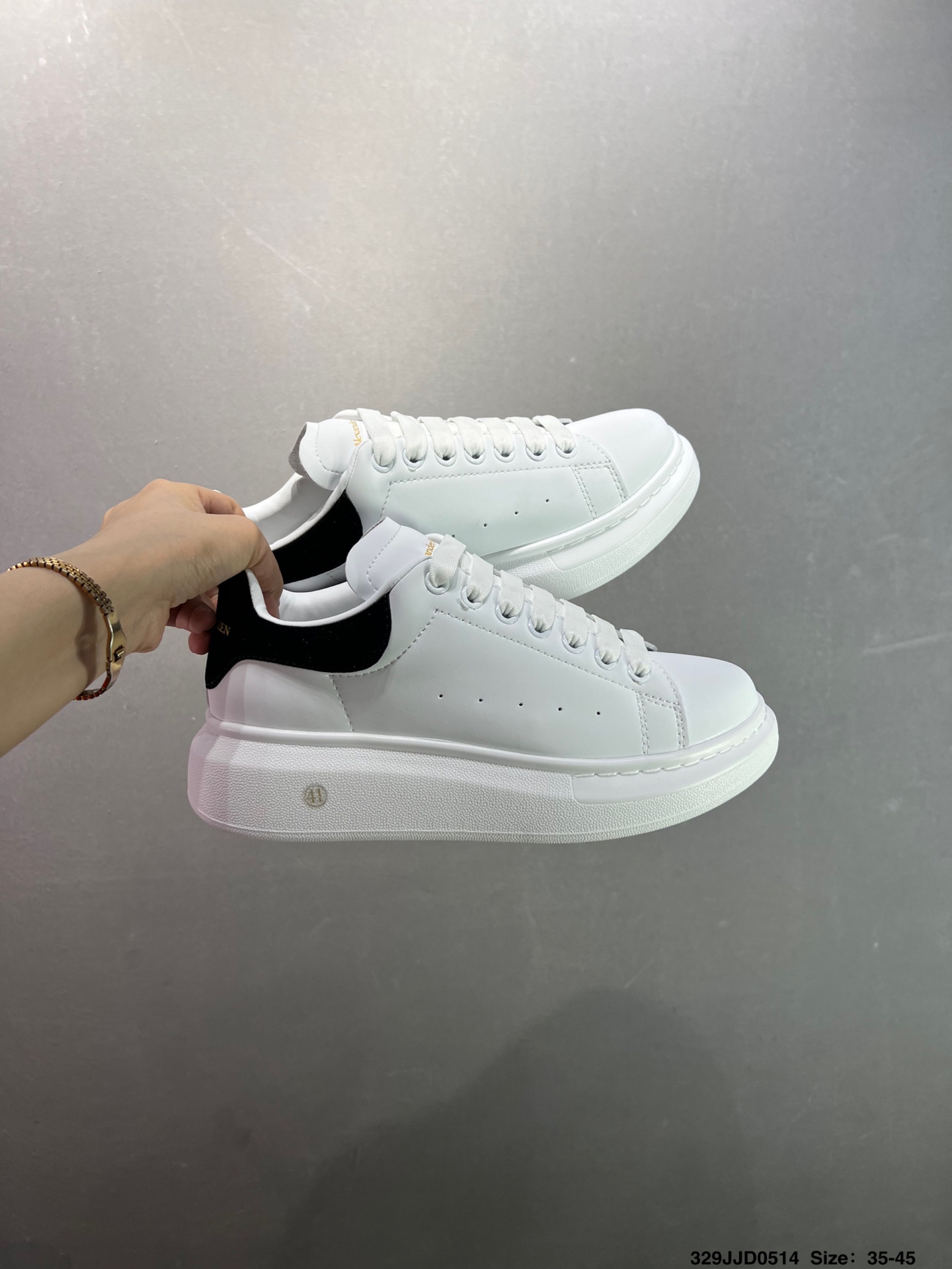 Alexander McQueen Oversized White Leather Sneakers - Iconic & Stylish 10 i1747147677280 1141 0 8