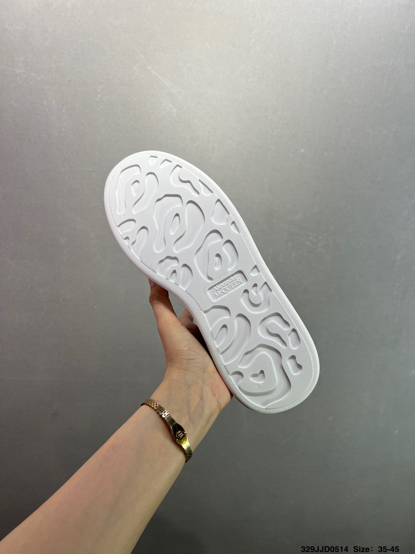 Alexander McQueen Oversized White Leather Sneakers with Grey Suede Heel 8 i1747147810188 8153 0 6
