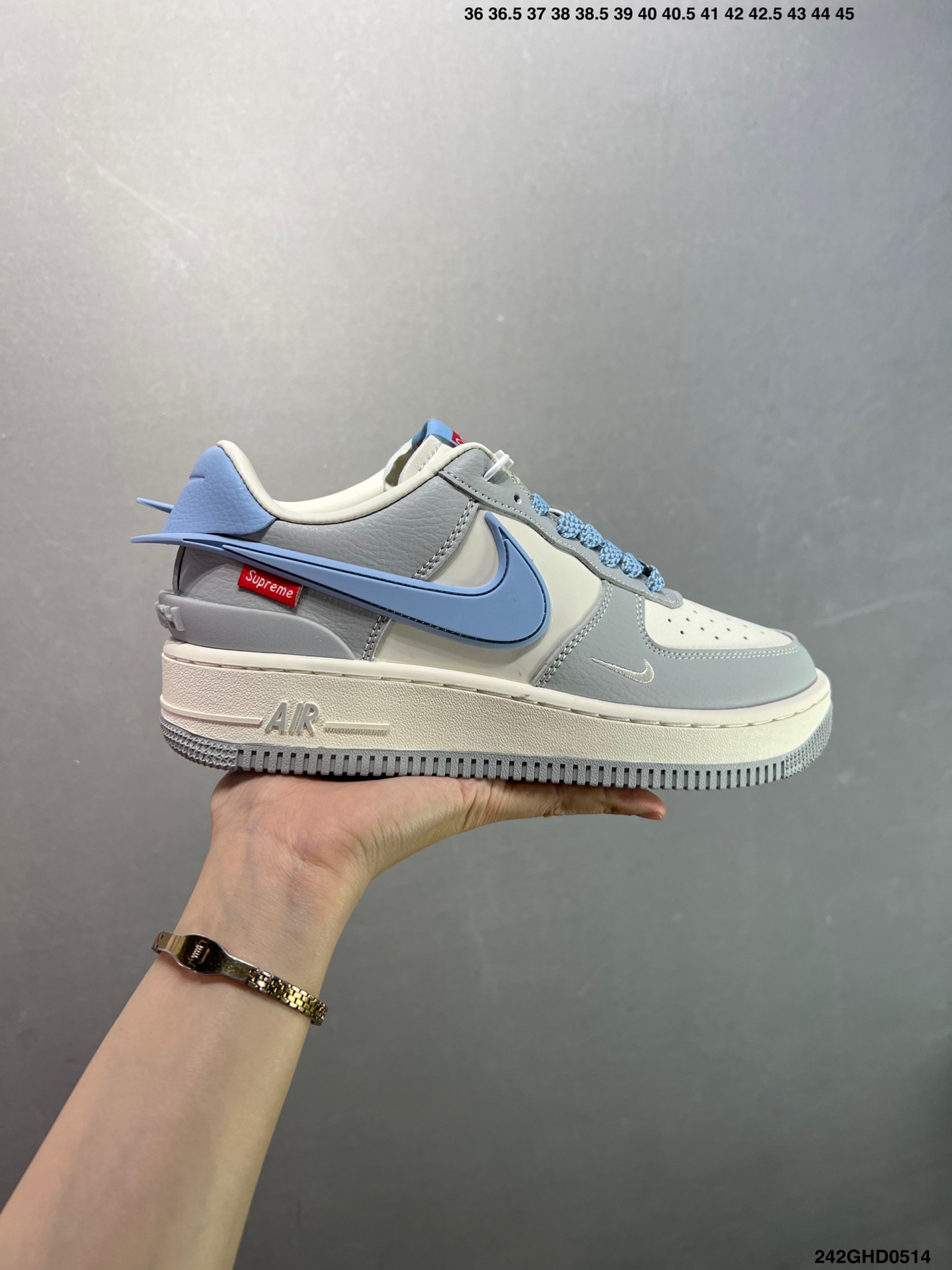 Nike Air Force 1 Low Supreme Collaboration - Premium Comfort & Style 2 i1747150805666 7295 0 0