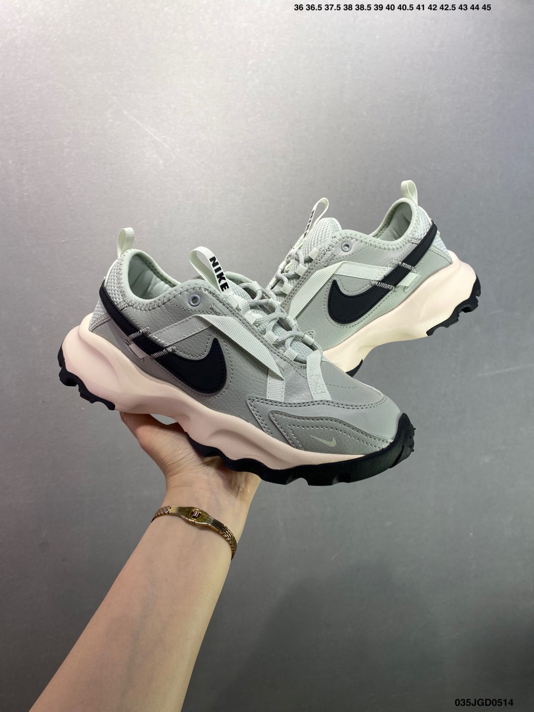 Nike TC 7900 Women's Sneakers - Stylish, Comfortable, and Durable 9 i1747153933793 1905 0 7
