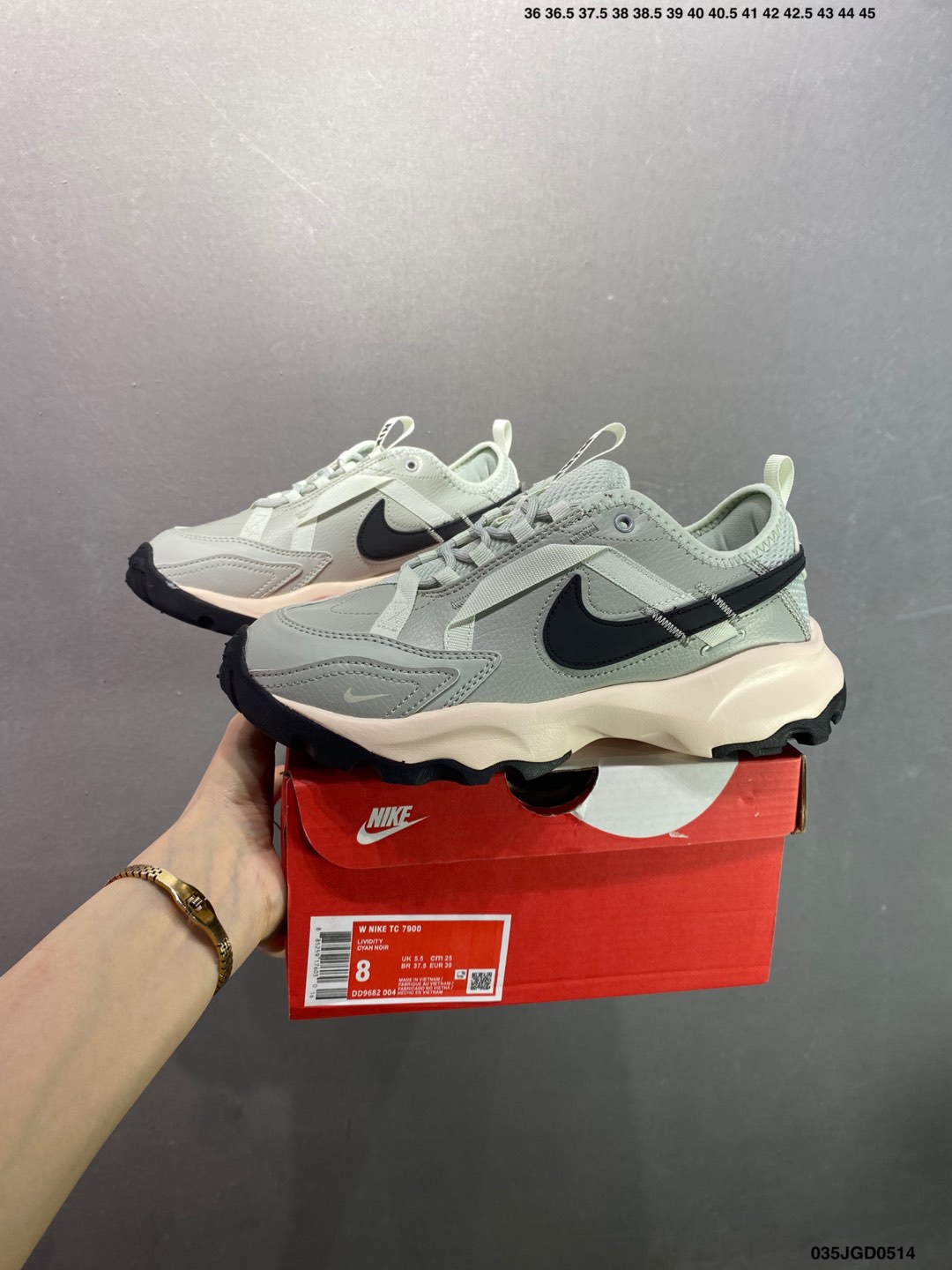 Nike TC 7900 Women's Sneakers - Stylish, Comfortable, and Durable 10 i1747153933857 1046 0 8