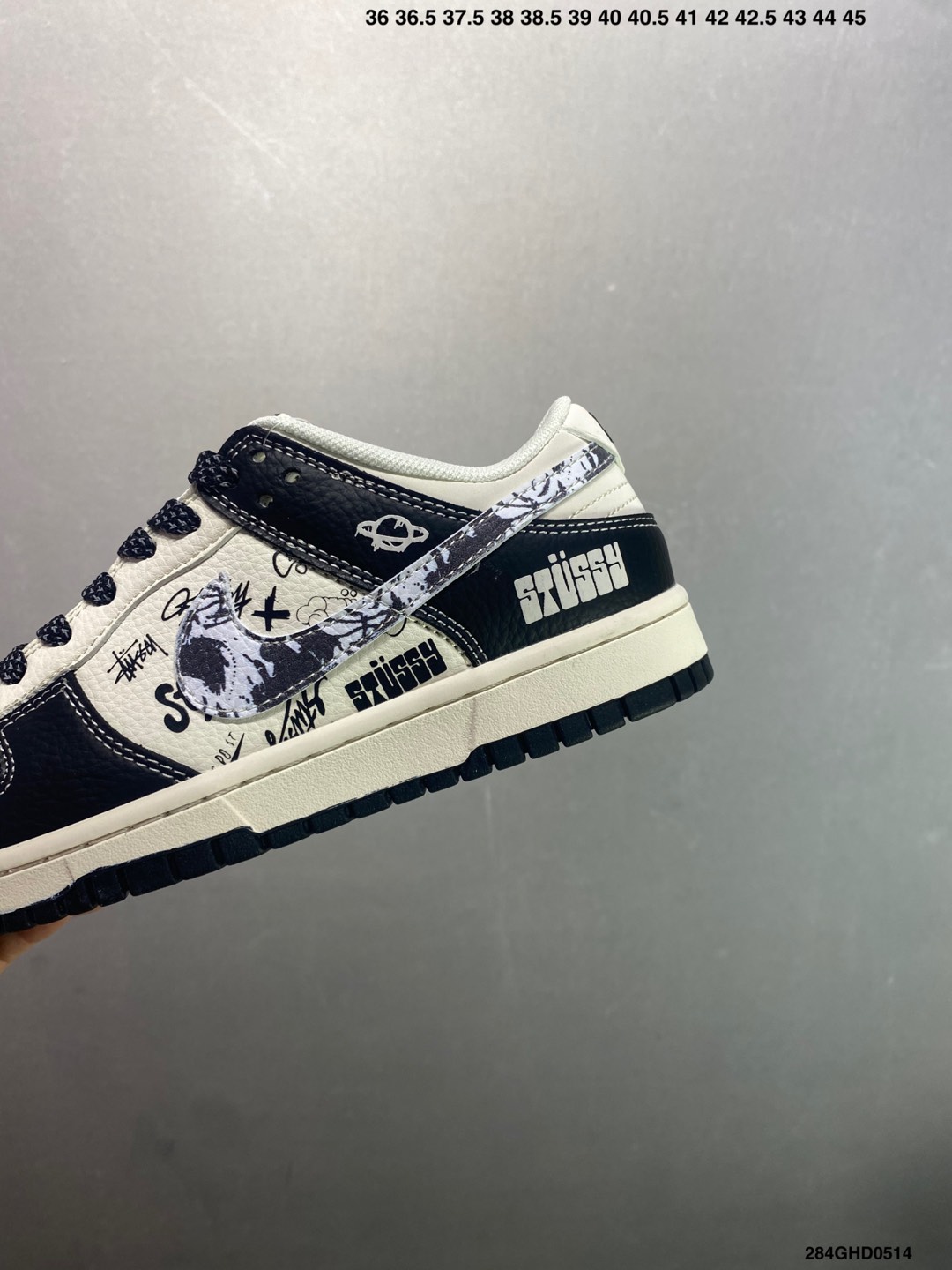 Nike SB Dunk Low x Stüssy Collab Sneakers with Deconstructed Lace Design 7 i1747154454709 6792 0 5