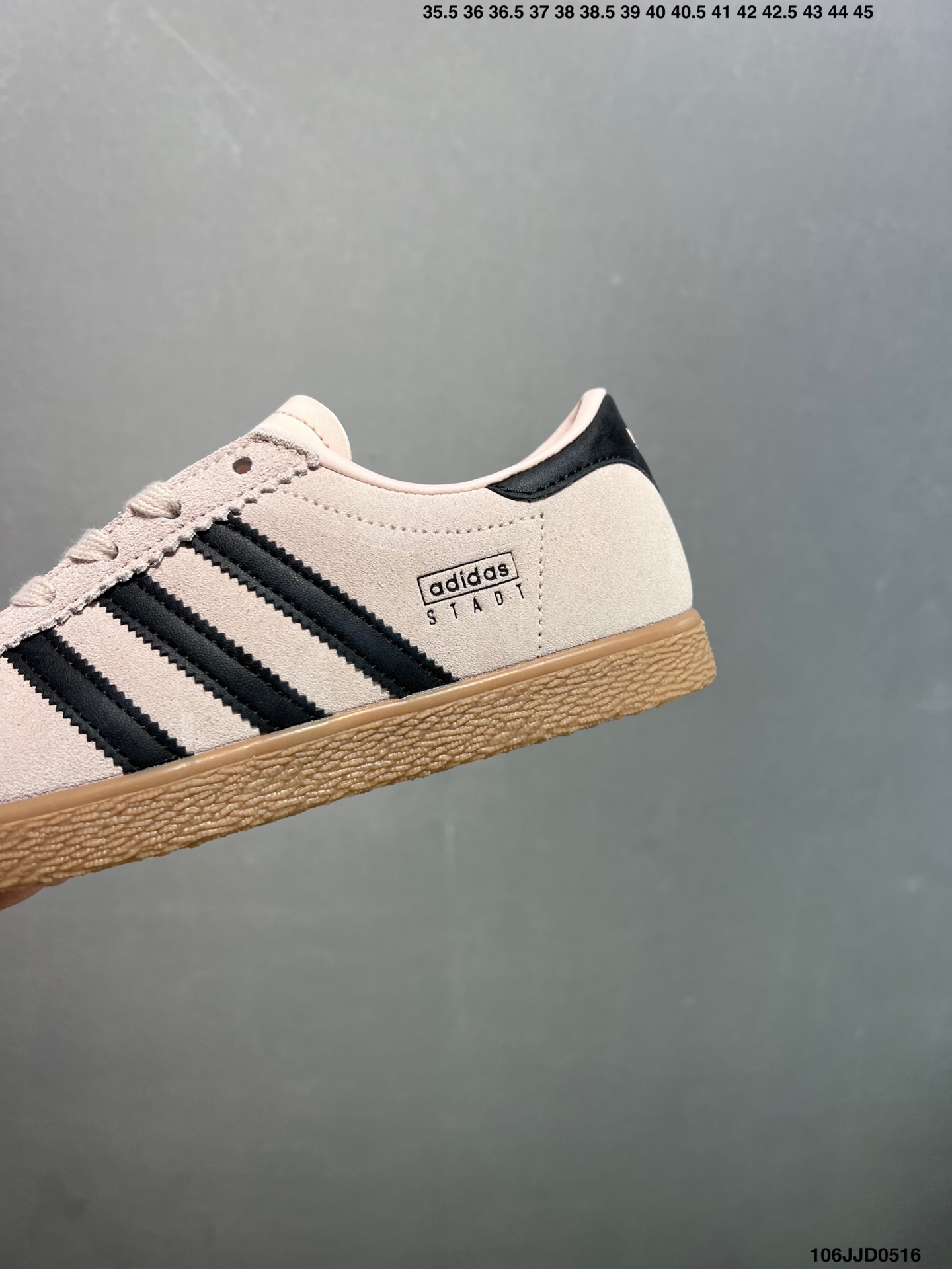 供货价:120💰『高瑞莆田鞋』星选安福优品,得物APP同步款,顺丰包邮得物1:1面单,下单赠送精美礼品🎁
✅Adidas Originals Stadt 阿迪达斯 舒适百搭 防滑耐磨 低帮 板鞋
货号:JI6344
尺码:35.5 36 36.5 37 38 38.5 39 40 40.5 41 42 42.5 43 44 45 ID：106JJD0516