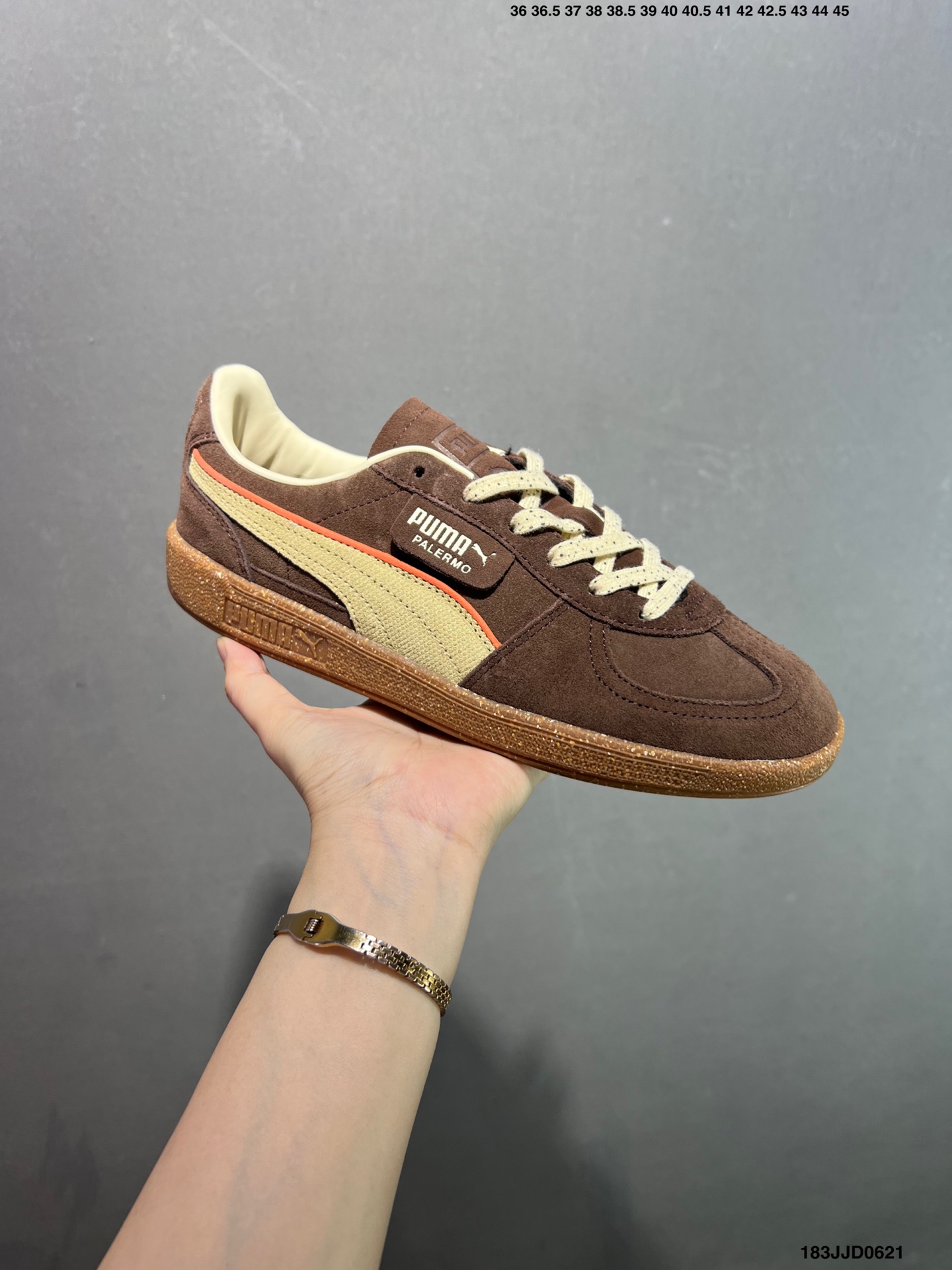 💰150 
✅Puma Palermo Special复古单品
彪马 防滑耐磨低帮德训板鞋
货号:398382-02
尺码:36 37 37.5 38 38.5 39 40 40.5 41 42 42.5 43 44 45
ID:183JJD0621