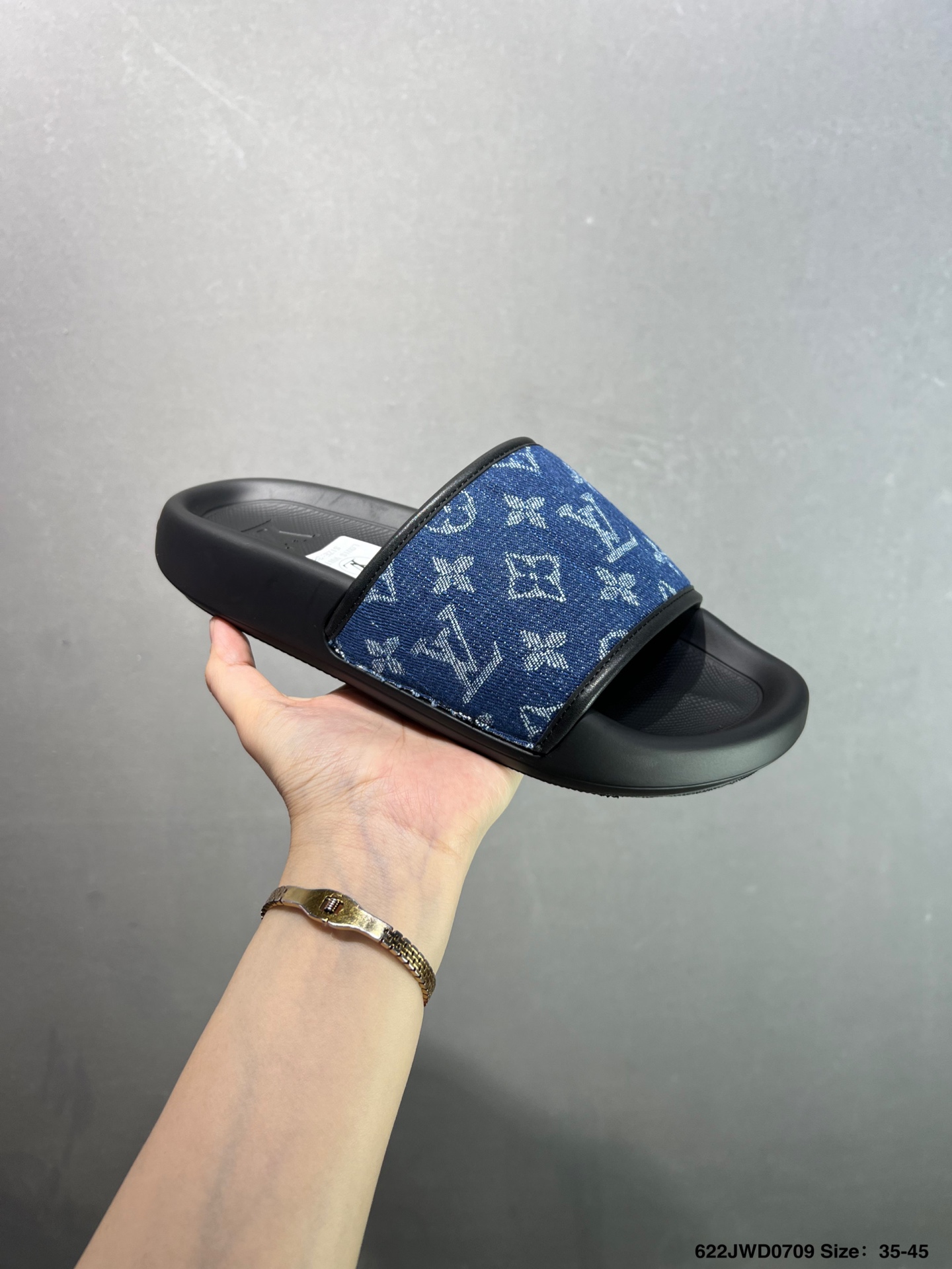 220 Louis Vuitton 专柜 专柜上新 LV情侣厚底魔术贴拖鞋