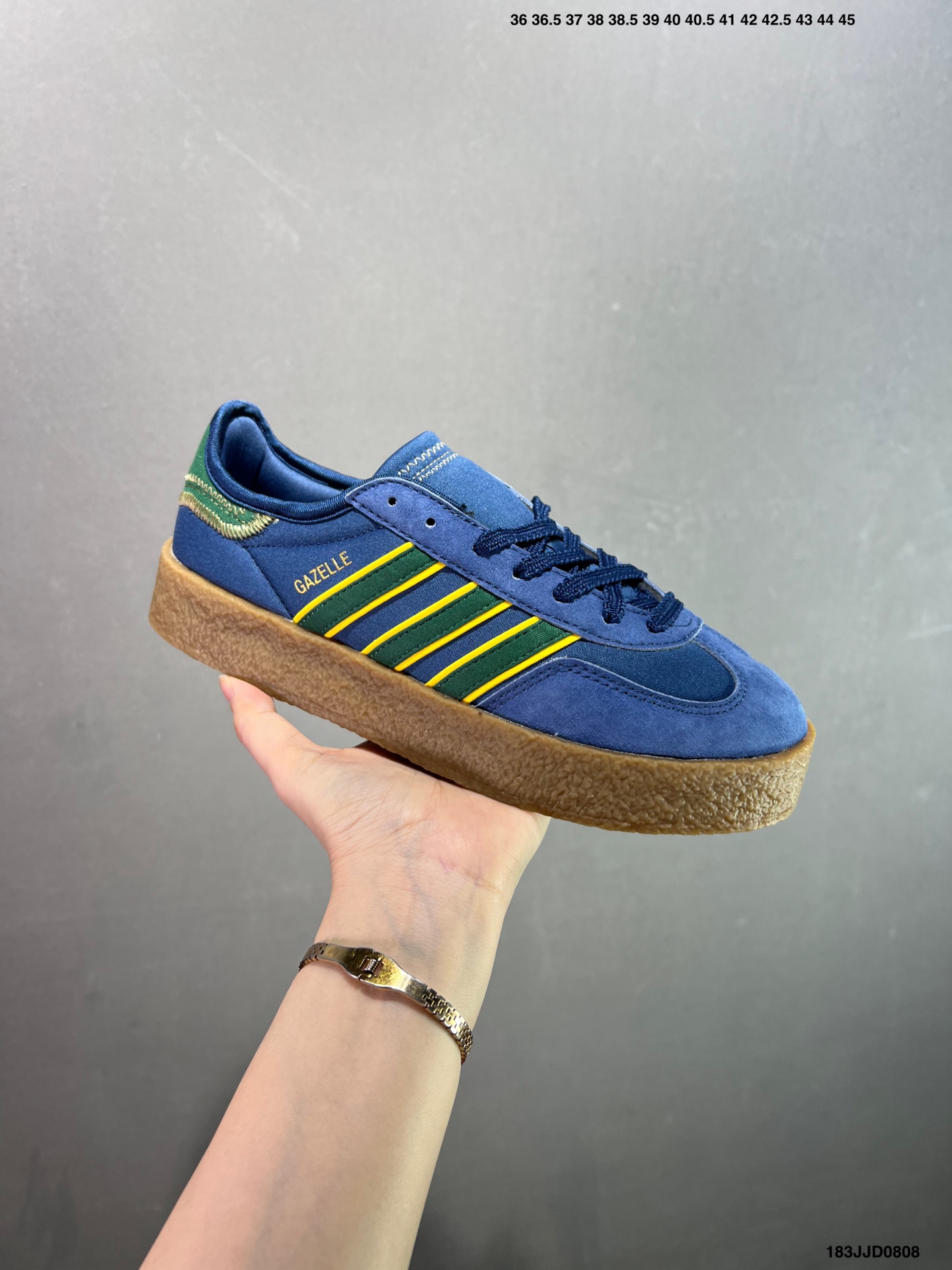 🈴️💰160
✅CLOT x Adidas Originals Gazelle BY EC 舒适百搭 防滑耐磨 低帮 板鞋
货号：JR5410
尺码：36 36.5 37 38 38.5 39 40 40.5 41 42 42.5 43 44 45
编码：183JJD0808