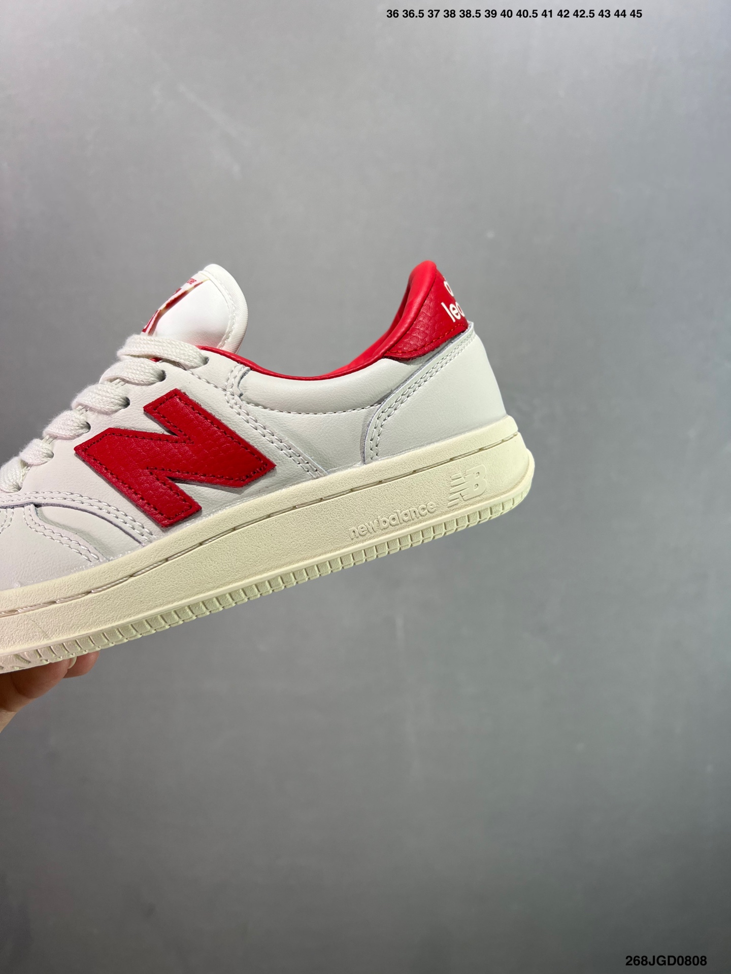 💰160
✅Aime Leon Dore x New Balance NB500系列 舒适百搭低帮休闲板鞋 CT500AD1
#鞋款微翘式鞋头设计，响应灵活，保护脚趾。鞋面运用简洁的色彩进行搭配，缔造简洁利落外观和出众脚感。另外后跟做了贴合脚踝曲线处理，穿着不磨脚。
尺码：36 37 37.5 38 38.5 39 40 40.5 41 42 42.5 43 44 44.5 45 
ID：268JGD0808