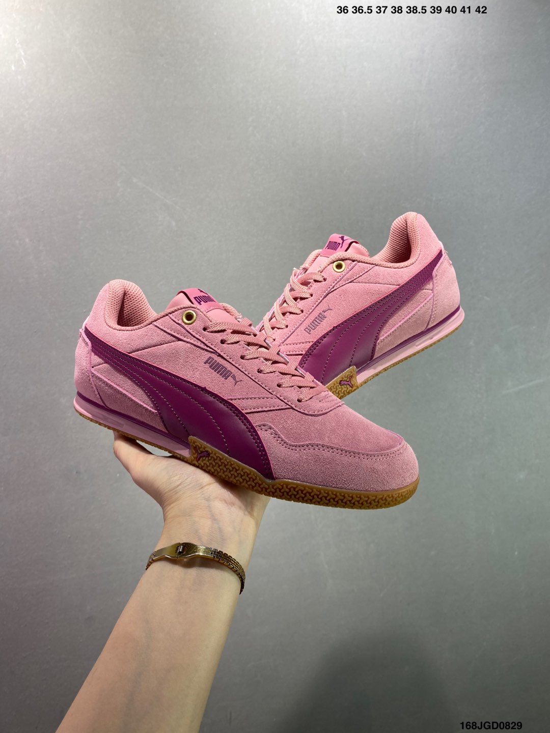 🈴️ 💰120 ✅PUMA BELLA DONNA NYLON 时尚舒适 减震透气 低帮 生活休闲鞋 彪马复古板鞋 货号：403554 03 尺码：36 36.5 37.5 38 38.5 39 40 40.5 41 42 ID：168JGD0829