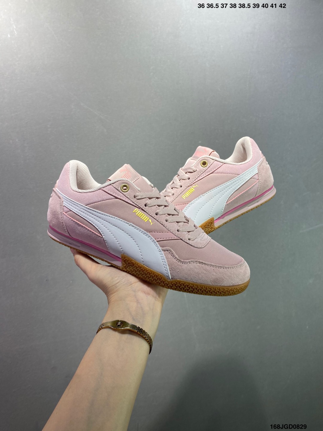 🈴️ 💰120 ✅PUMA BELLA DONNA NYLON 时尚舒适 减震透气 低帮 生活休闲鞋 彪马复古板鞋 货号：403554 03 尺码：36 36.5 37.5 38 38.5 39 40 40.5 41 42 ID：168JGD0829