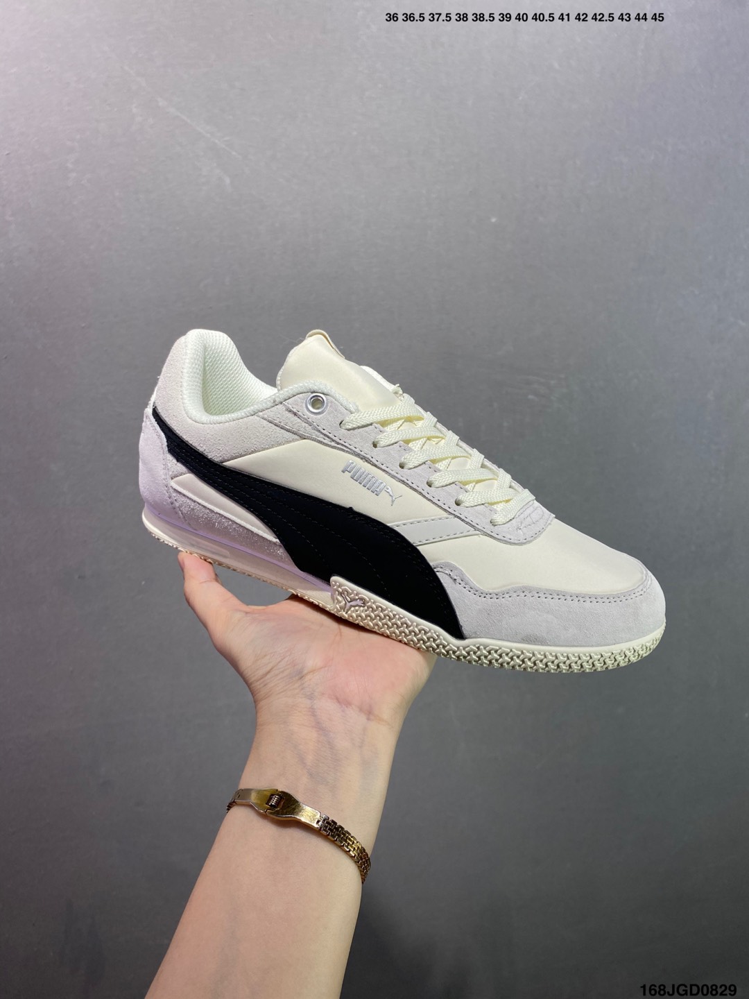 💰120 ✅PUMA BELLA DONNA NYLON 时尚舒适 减震透气 低帮 生活休闲鞋 彪马复古板鞋 货号：403554 03 尺码：36 36.5 37.5 38 38.5 39 40 40.5 41 42 ID：168JGD0829