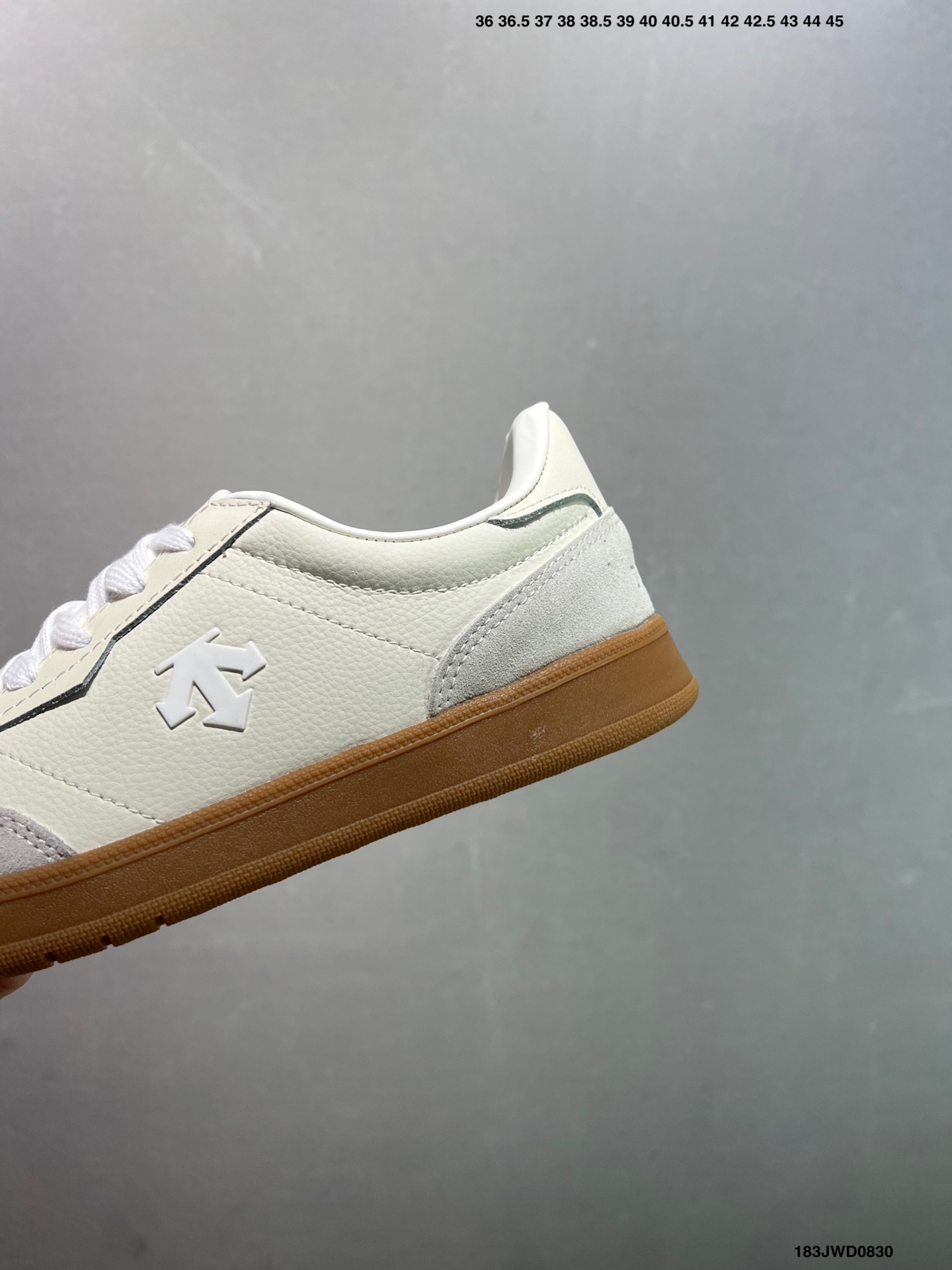 150 DESCENTE迪桑特CHRON系列男女同款CHRON复古运动休闲鞋 D4331LSN23