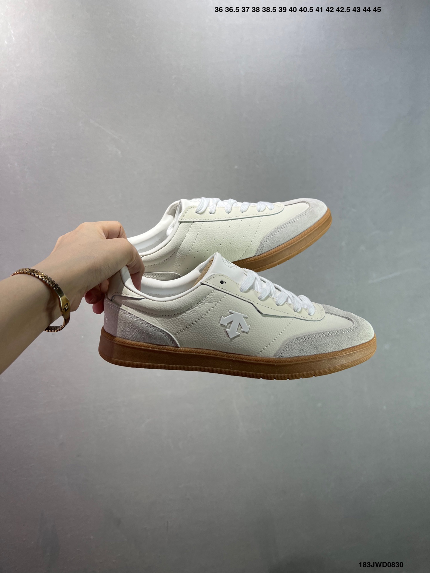 150 DESCENTE迪桑特CHRON系列男女同款CHRON复古运动休闲鞋 D4331LSN23