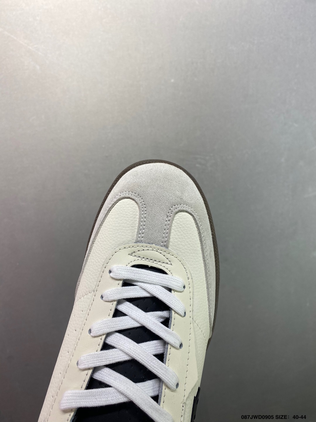 150 DESCENTE迪桑特CHRON系列男女同款CHRON复古运动休闲鞋 D4331LSN23