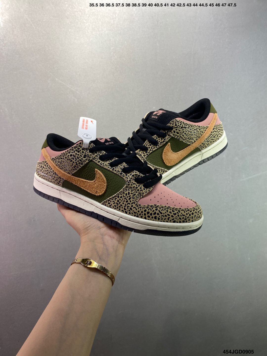 Nike Dunk SB Low Custom Skateboarding Shoe - Stylish, Comfortable, Durable 9 i1757010805426 4369 0 7