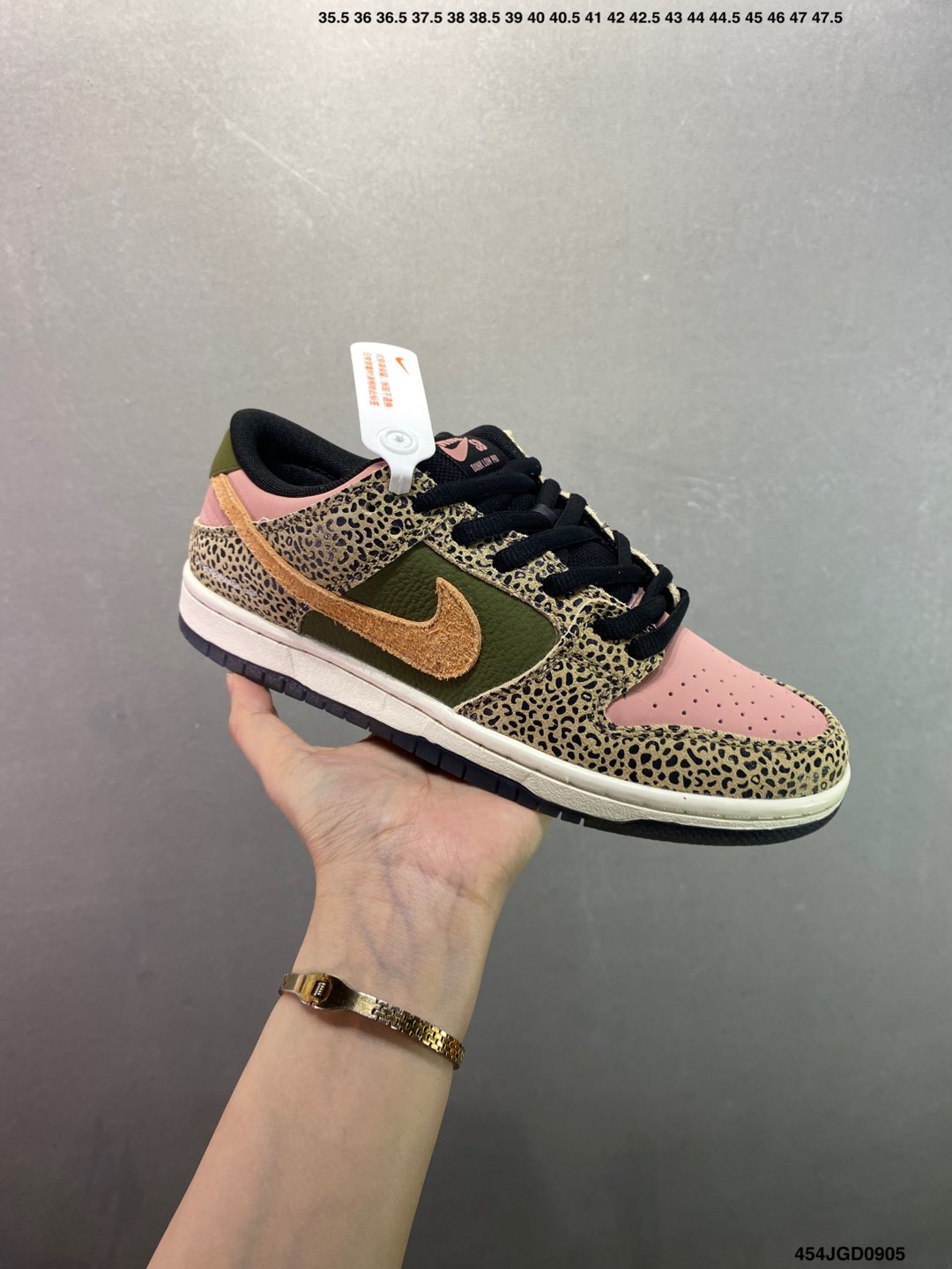 Nike Dunk SB Low Custom Skateboarding Shoe - Stylish, Comfortable, Durable 3 i1757010805839 7796 0 1