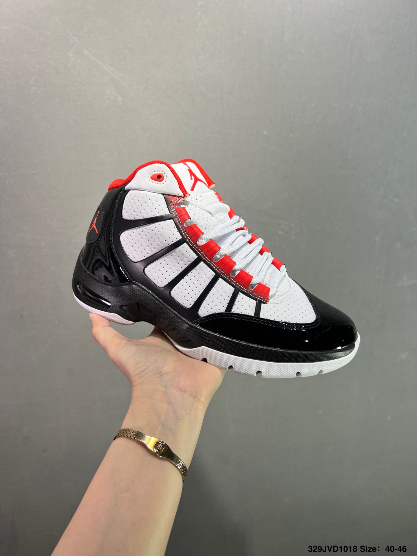 💰170 公司级✅Nike Air Jordan 6 Retro 耐克 防滑 高帮 AJ6代复古篮球鞋 原楦原纸板开发 原汁原味六代鞋型 进口头层皮料真标真碳 用料绝不含糊 原盒原配 平台外单特供 独家供应开发 货号:384664-002 码数：如图 编码：329JVD1018